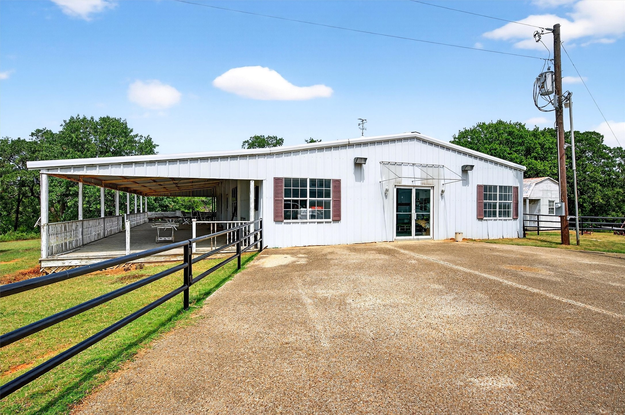 2887 Liberty Road Gordonville TX 76245