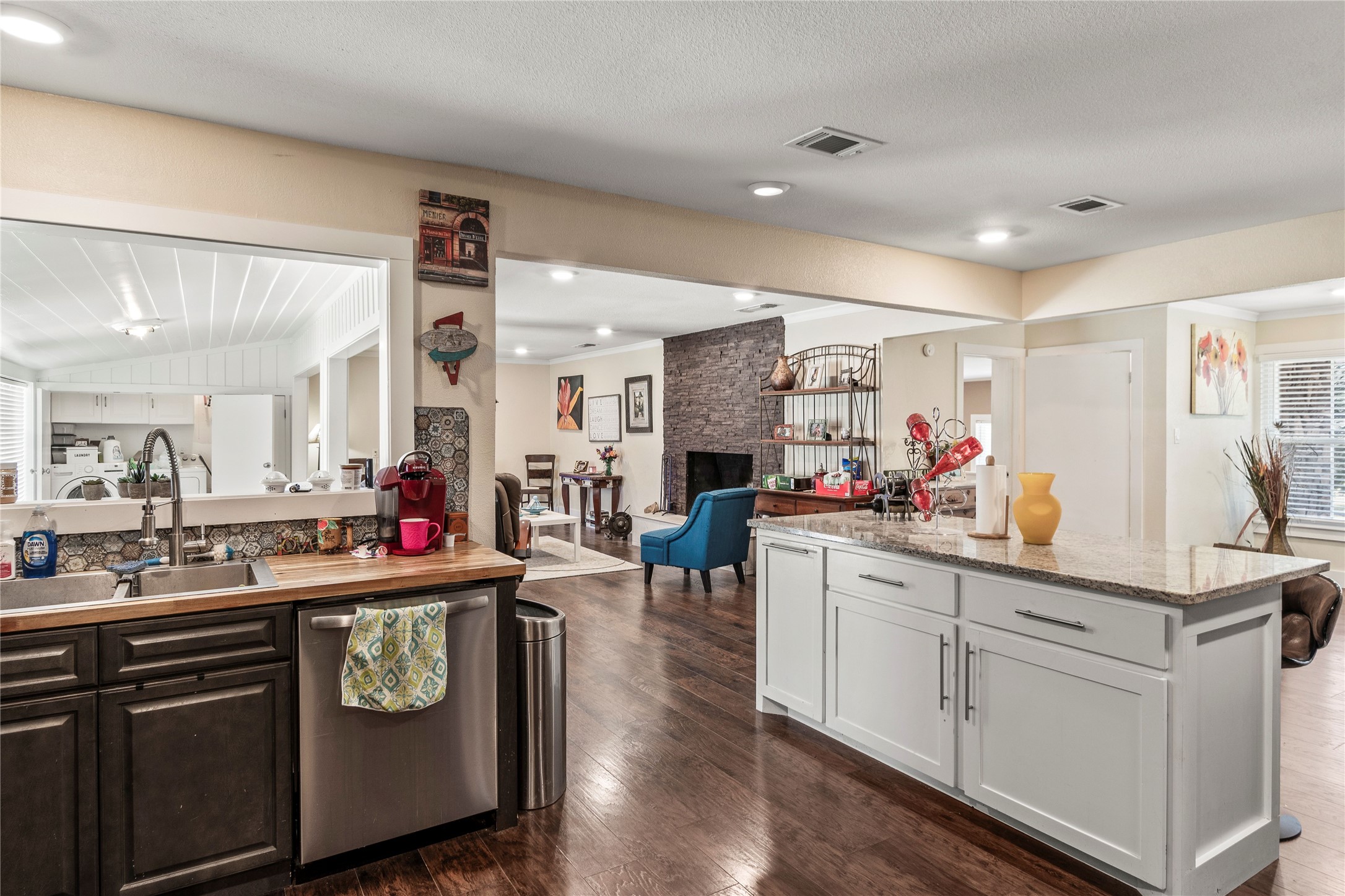 400 W Cayuga Drive Athens TX 75751