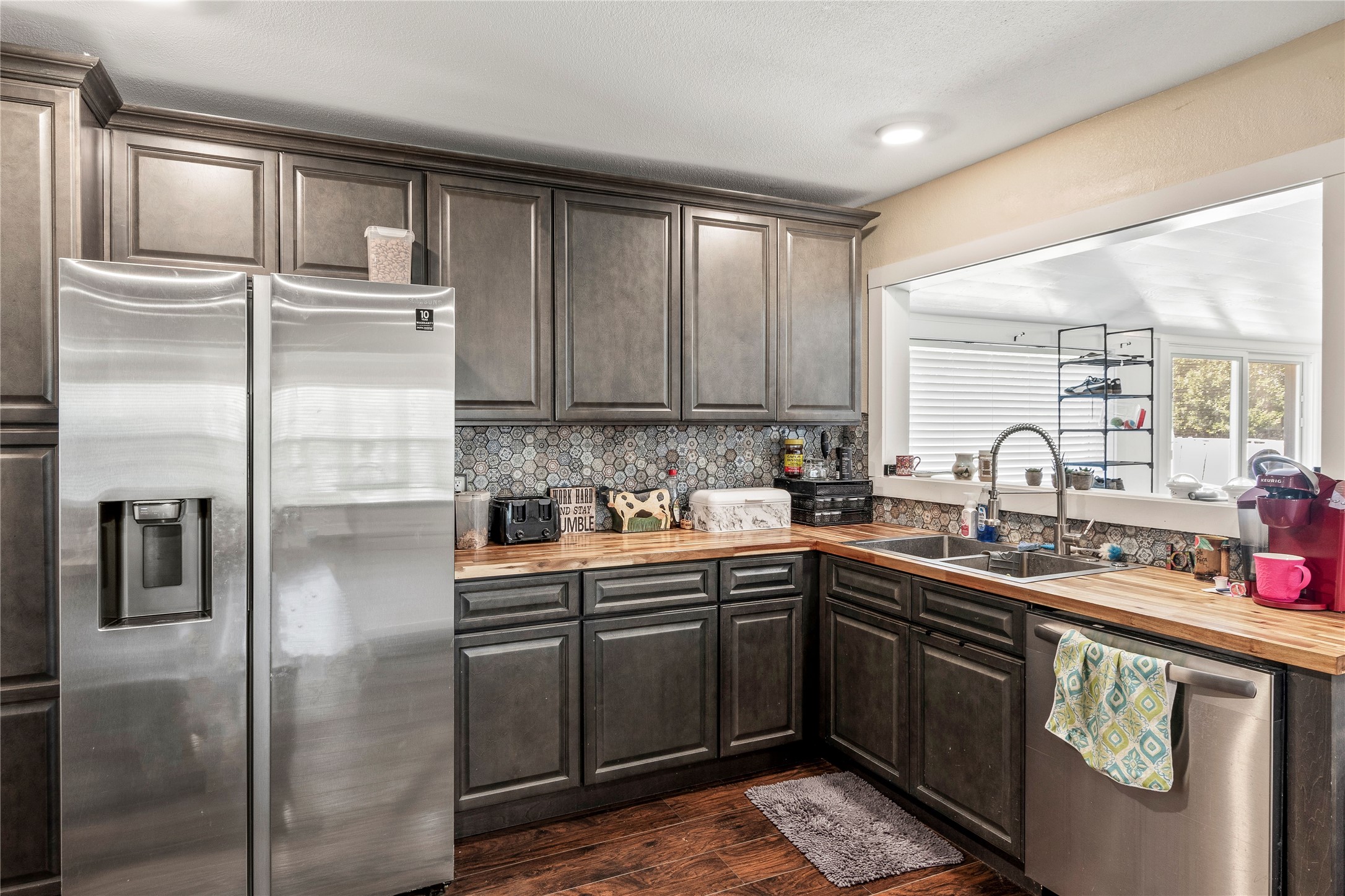400 W Cayuga Drive Athens TX 75751