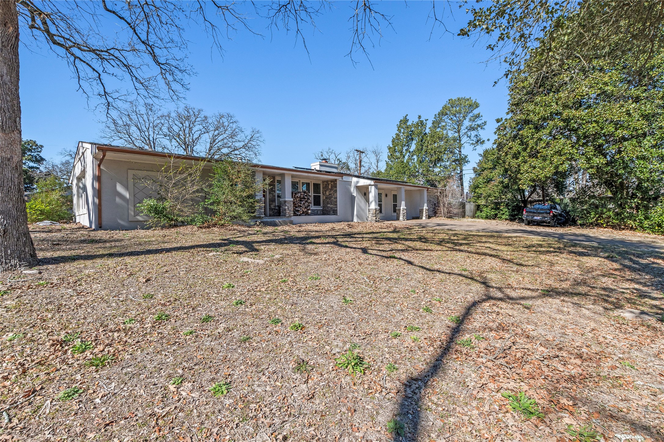 400 W Cayuga Drive Athens TX 75751