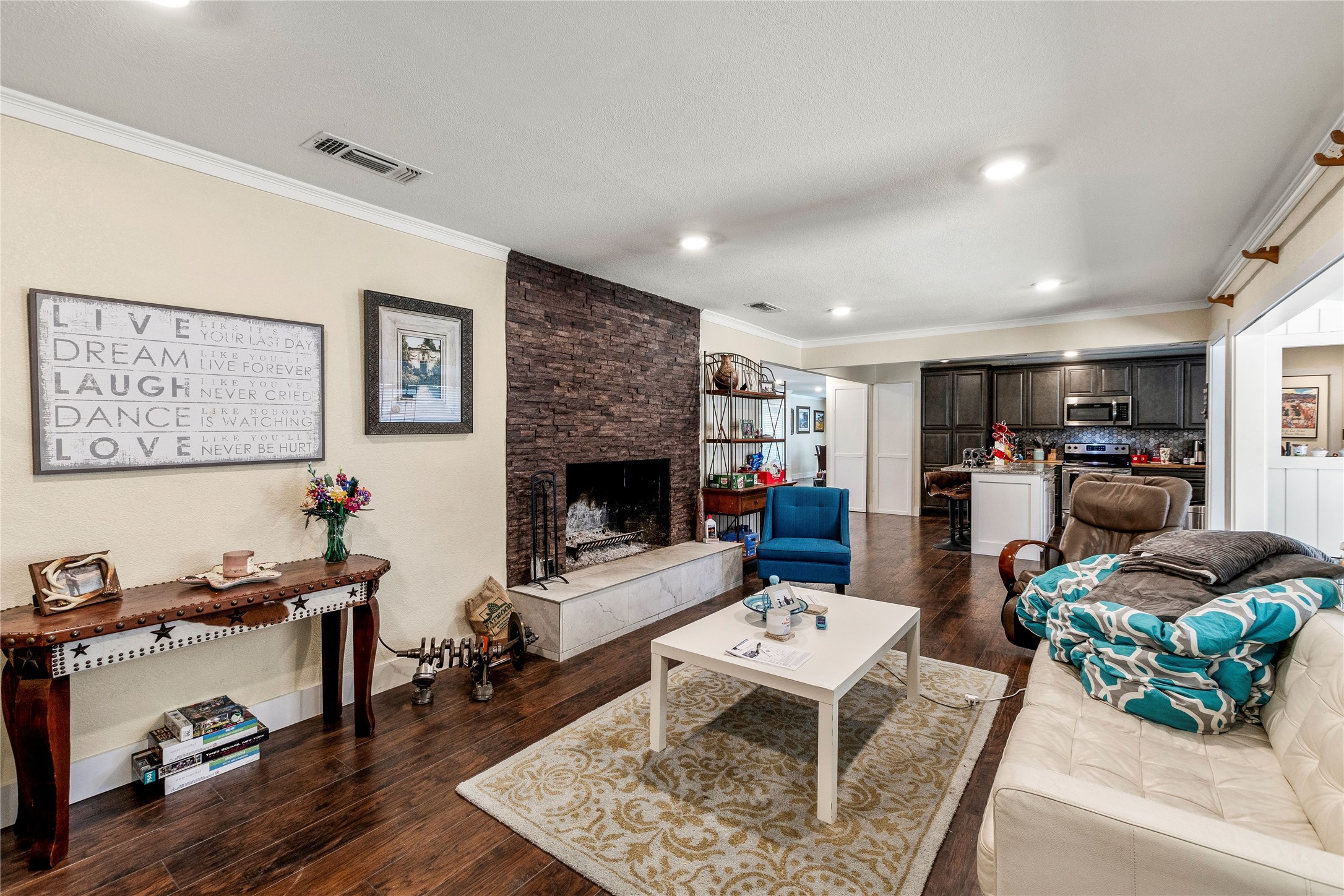 400 W Cayuga Drive Athens TX 75751