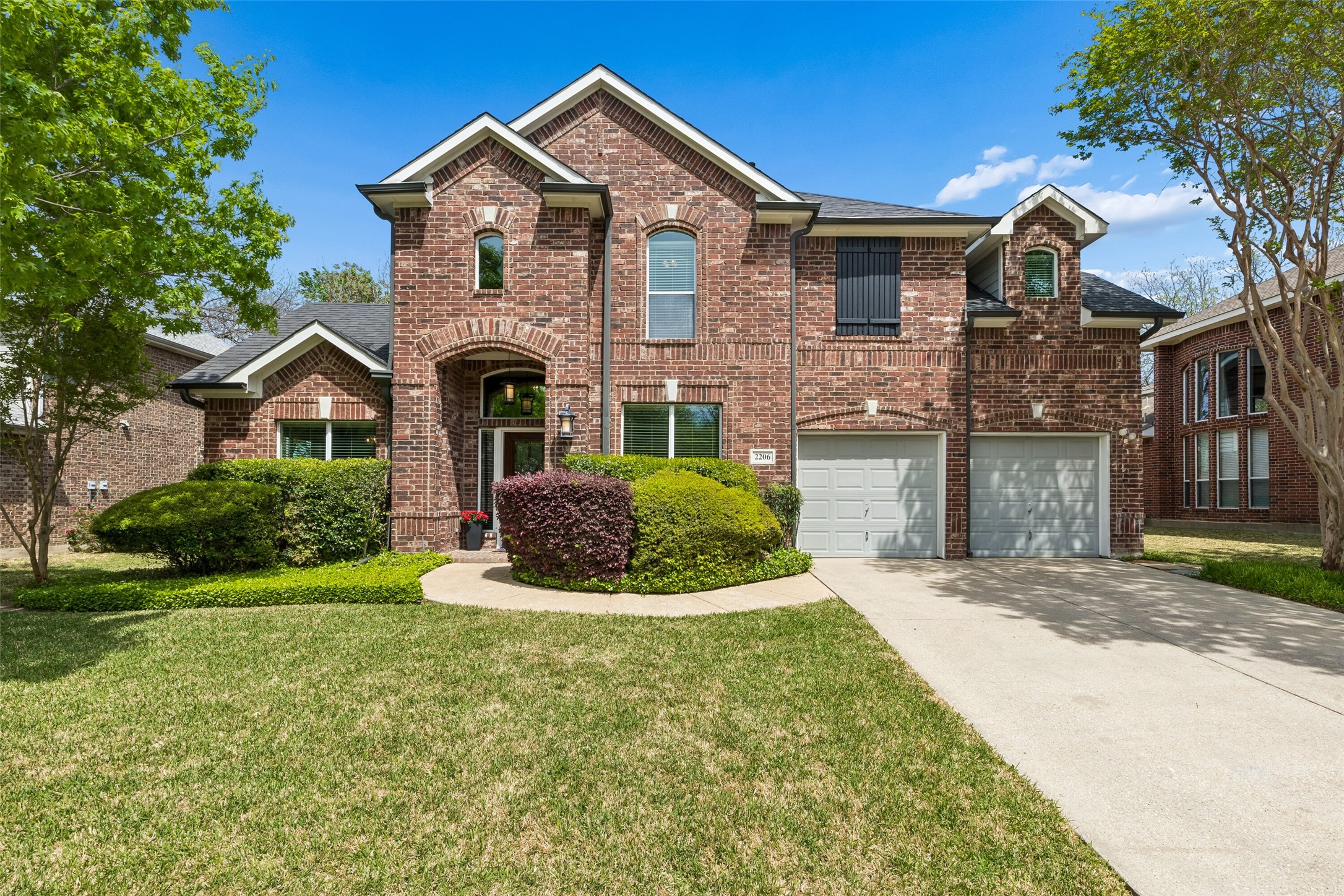 2206 Autumn Trail Garland TX 75040
