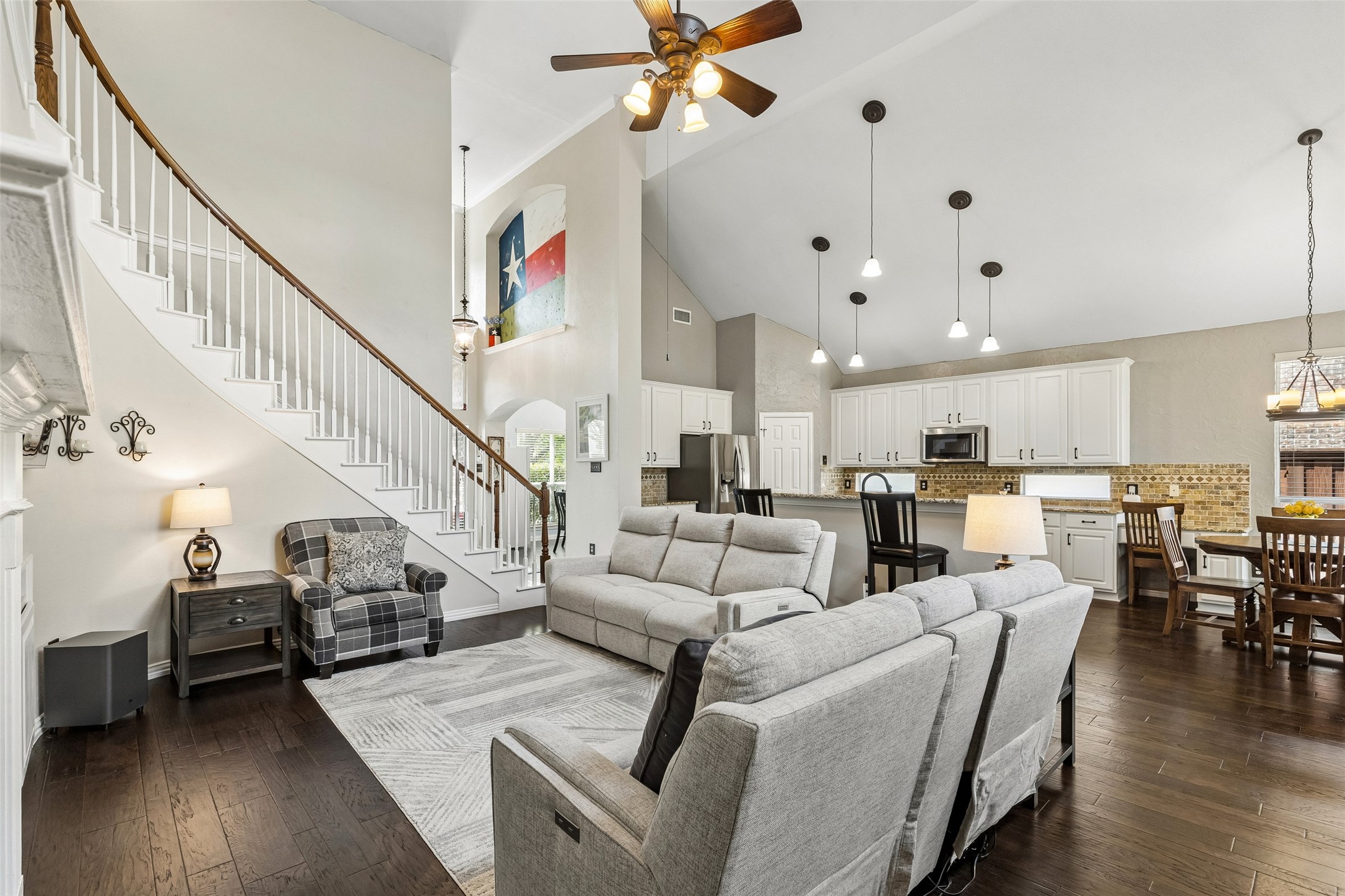 2206 Autumn Trail Garland TX 75040