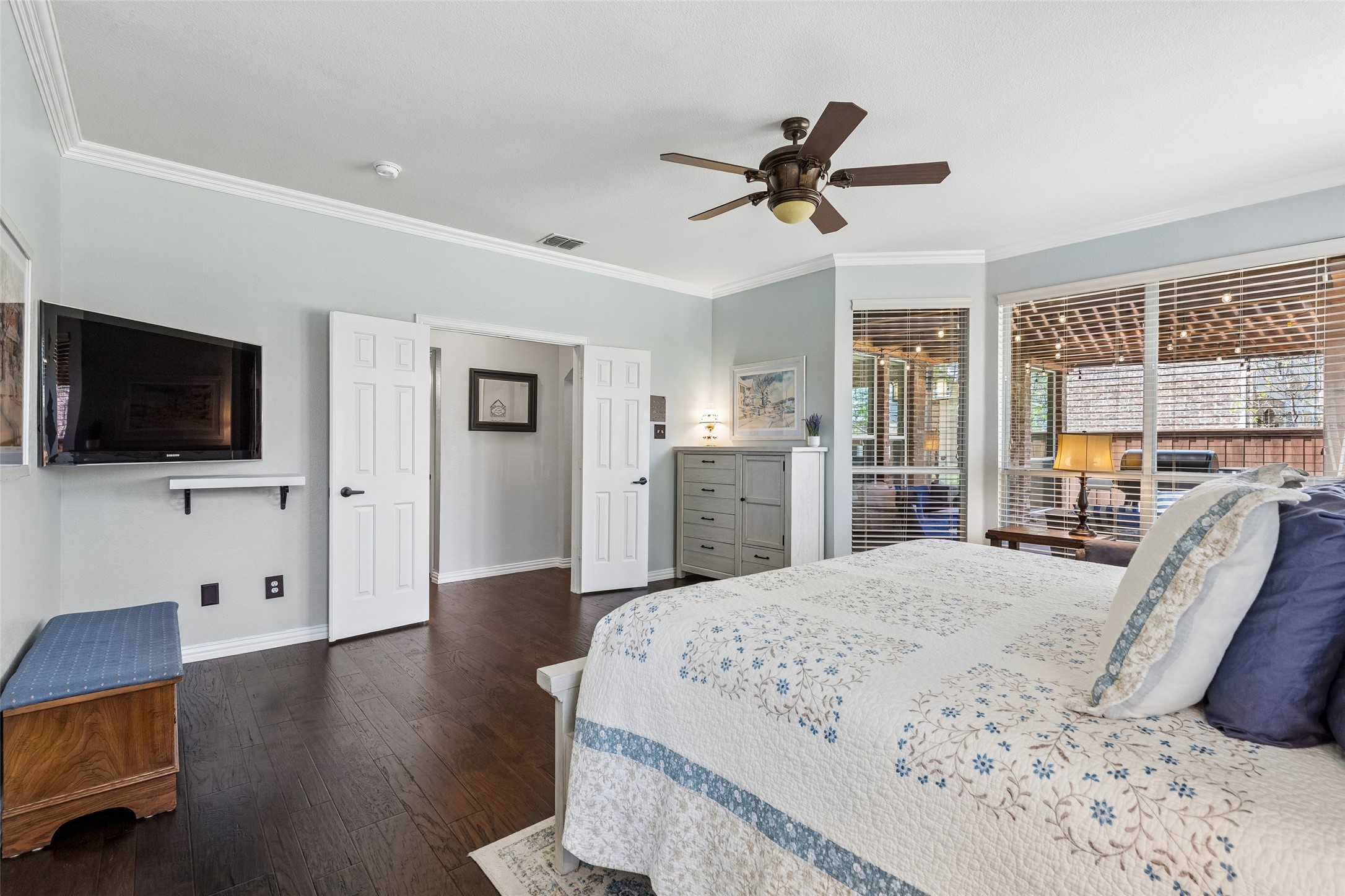 2206 Autumn Trail Garland TX 75040