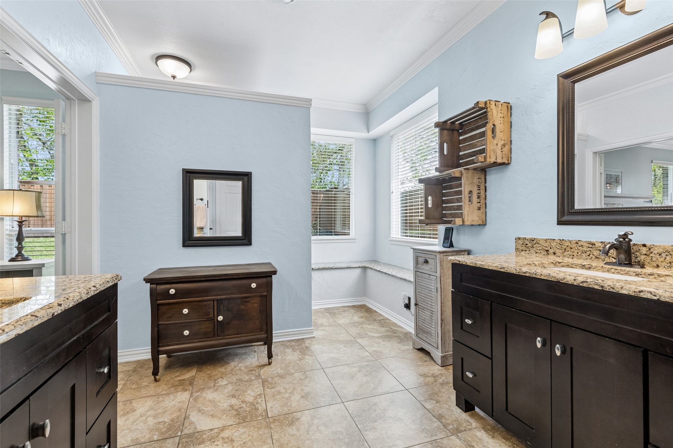 2206 Autumn Trail Garland TX 75040