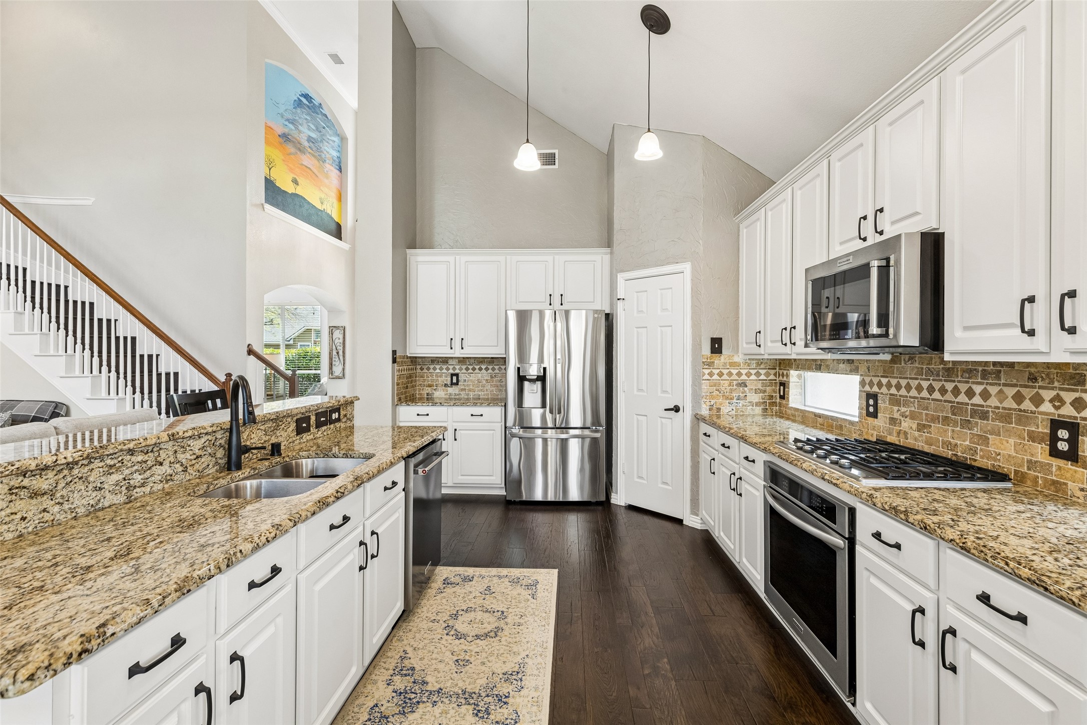 2206 Autumn Trail Garland TX 75040