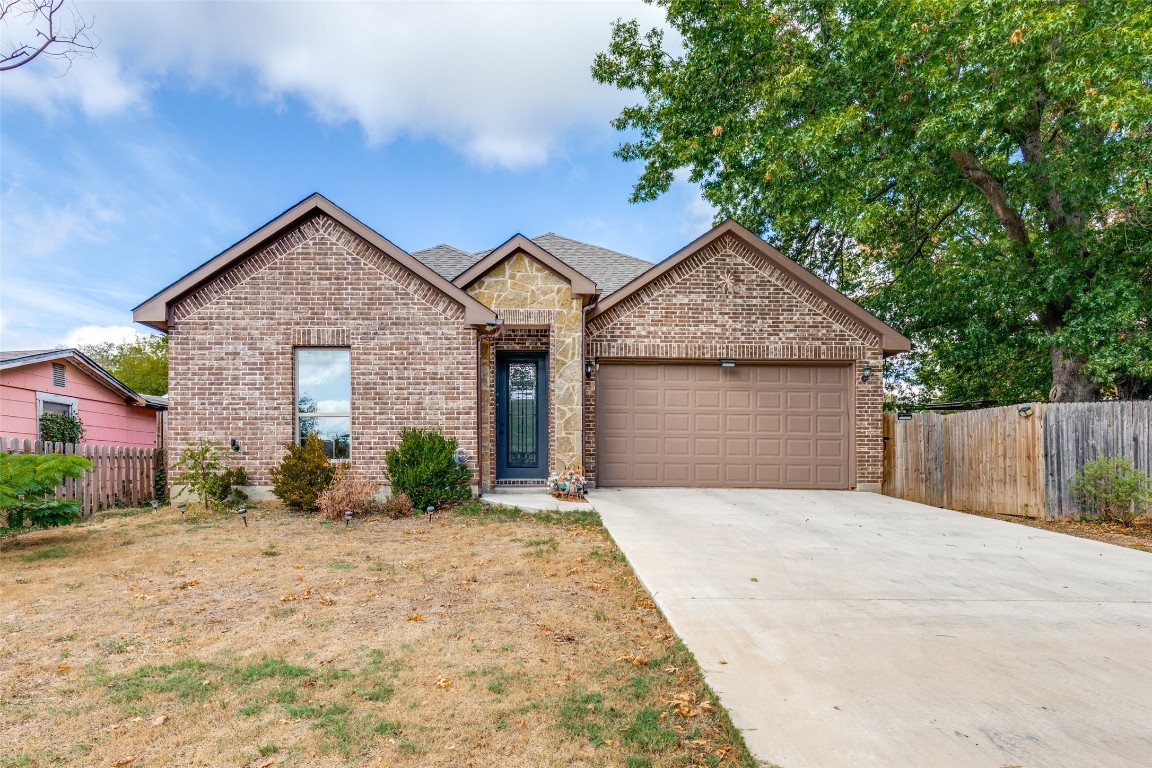 3411 N Crump Street Fort Worth TX 76106