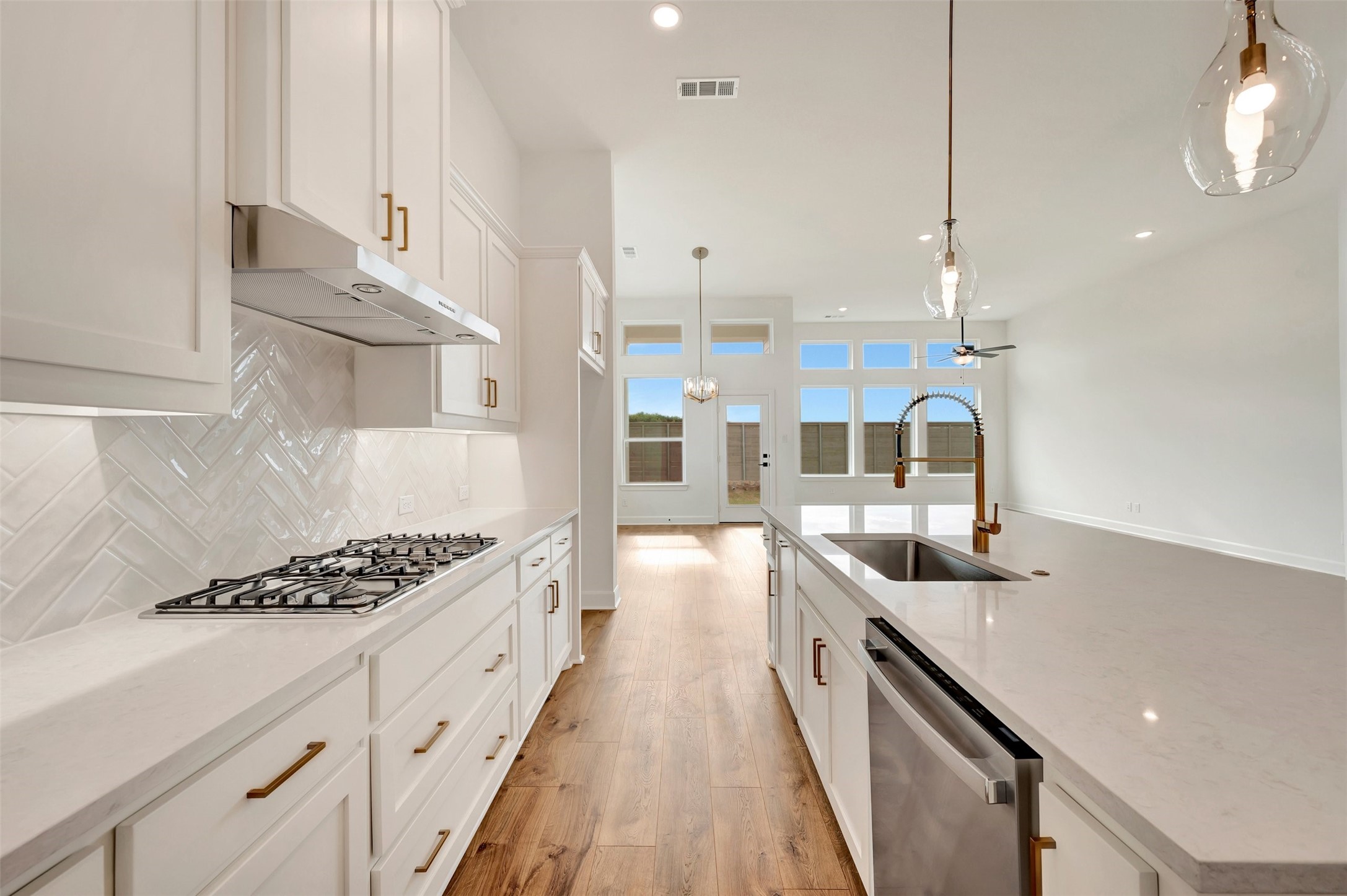 12305 Crape Myrtle Court Justin TX 76247