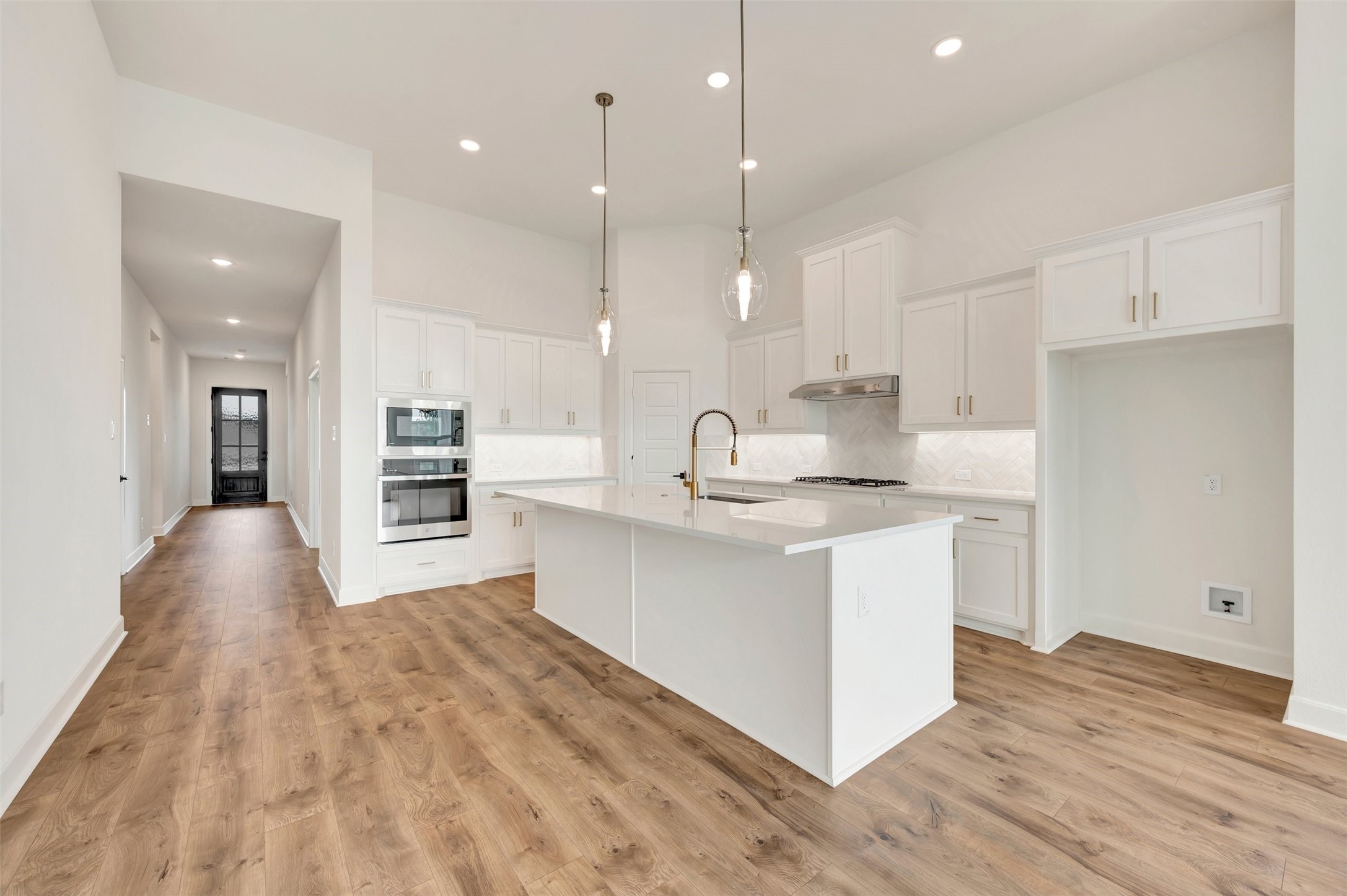 12305 Crape Myrtle Court Justin TX 76247