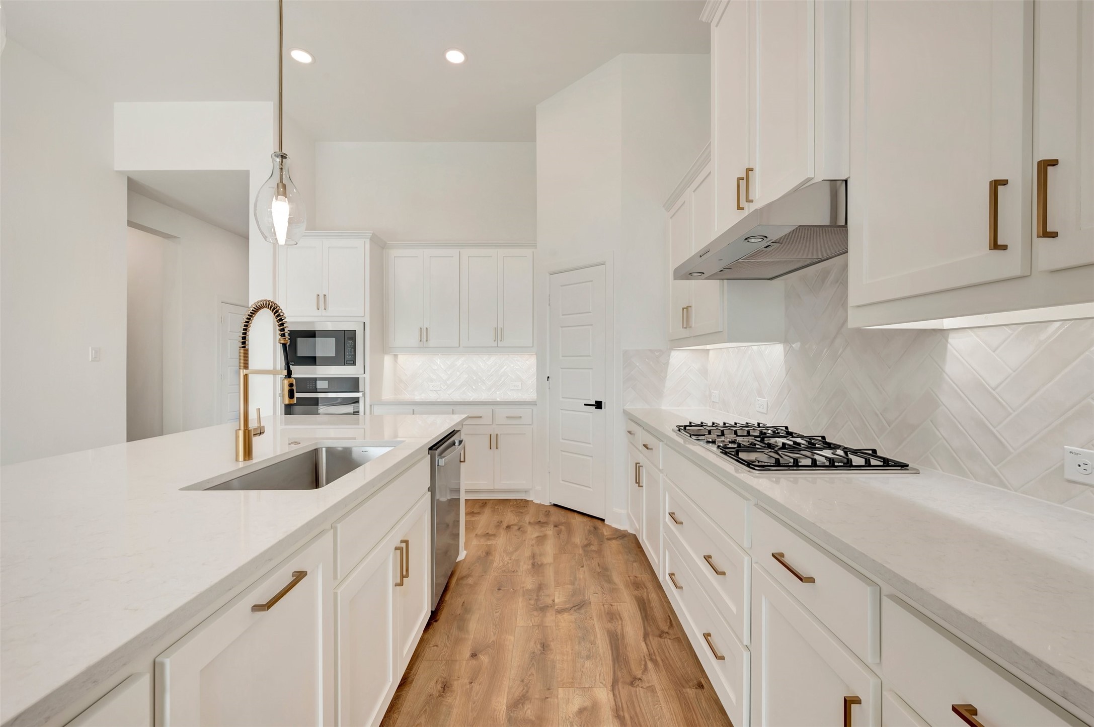 12305 Crape Myrtle Court Justin TX 76247