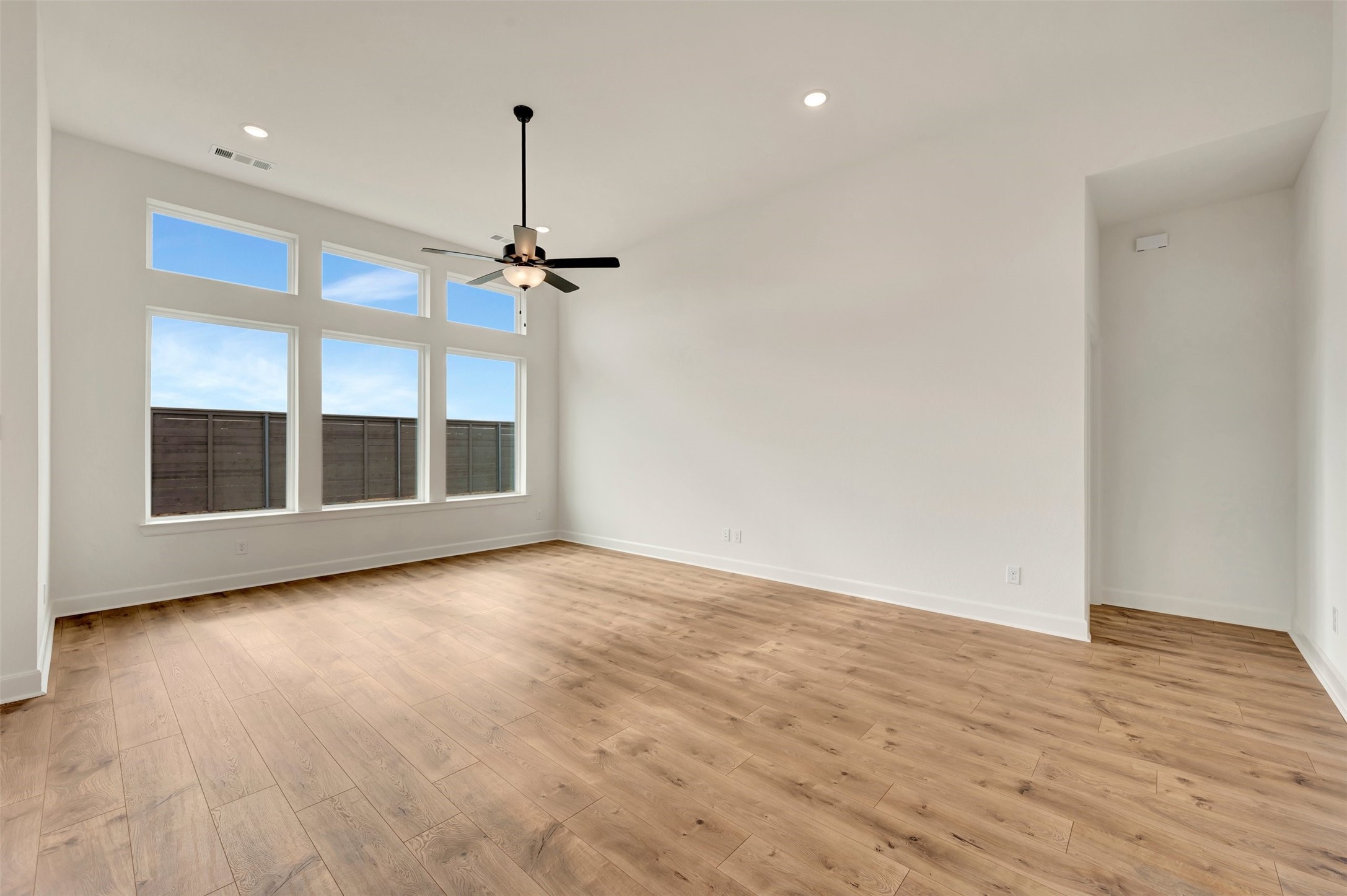 12305 Crape Myrtle Court Justin TX 76247