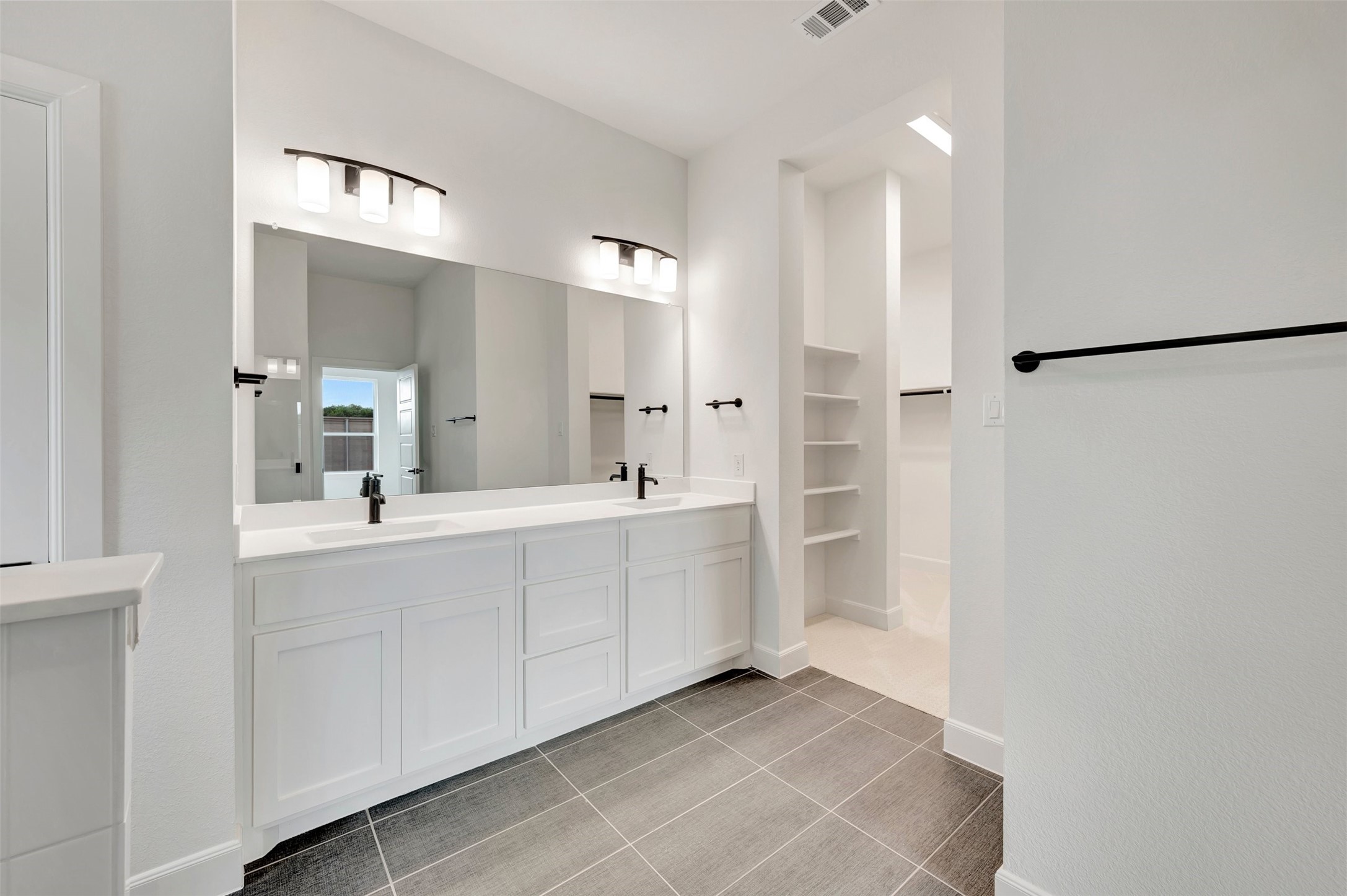 12305 Crape Myrtle Court Justin TX 76247