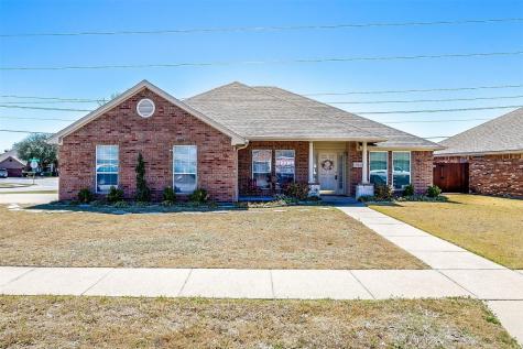 811 Jessica Drive Burleson TX 76028