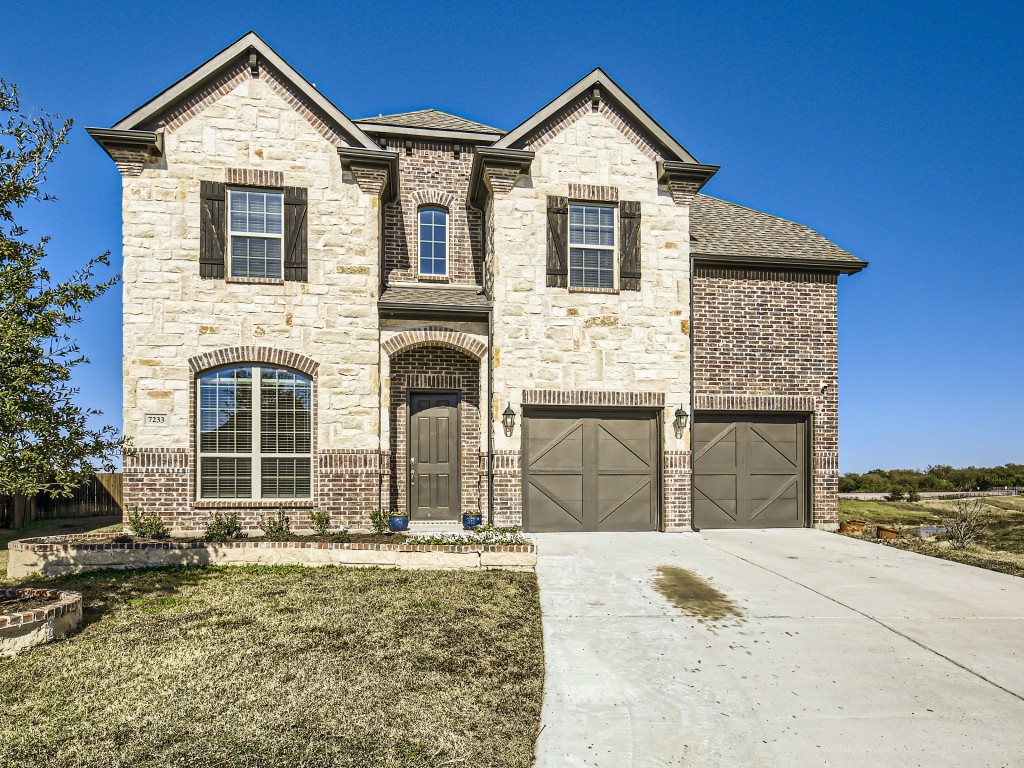 7233 York Street North Richland Hills TX 76180
