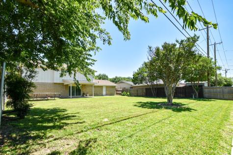 2517 Fairbrook Street Irving TX 75062