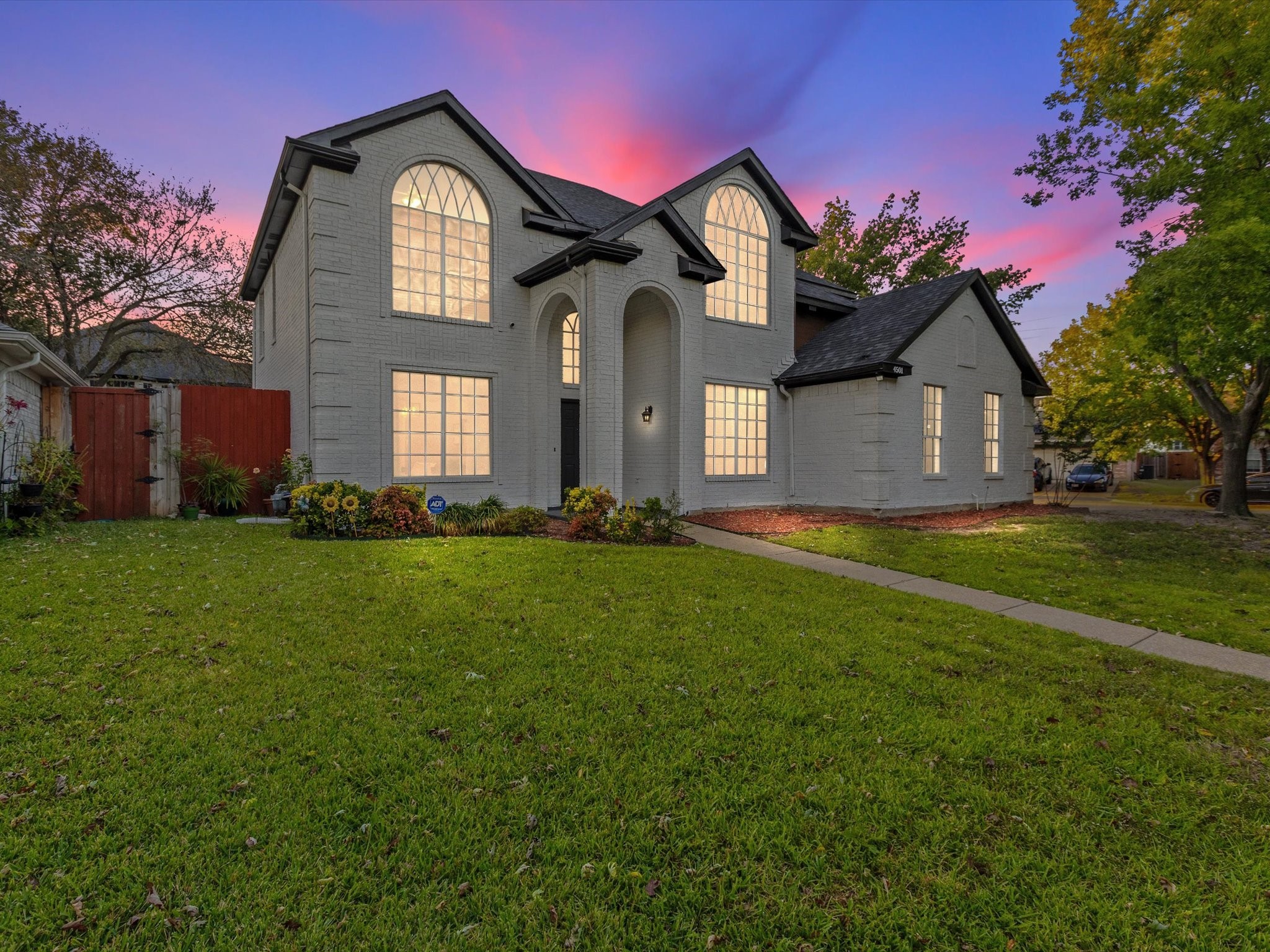 4501 Westbriar Lane Grand Prairie TX 75052