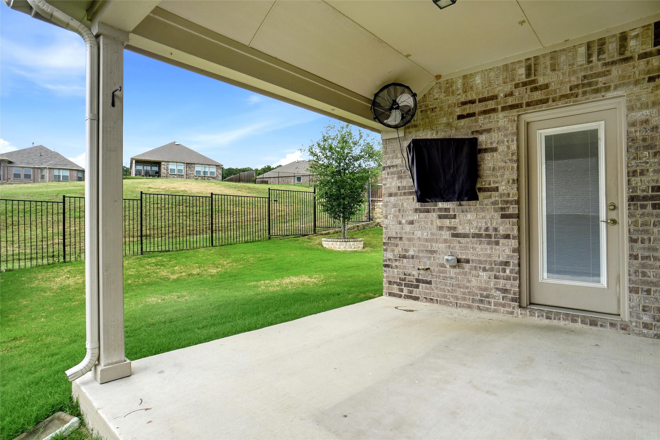 6513 Woodmere Court Denton TX 76226