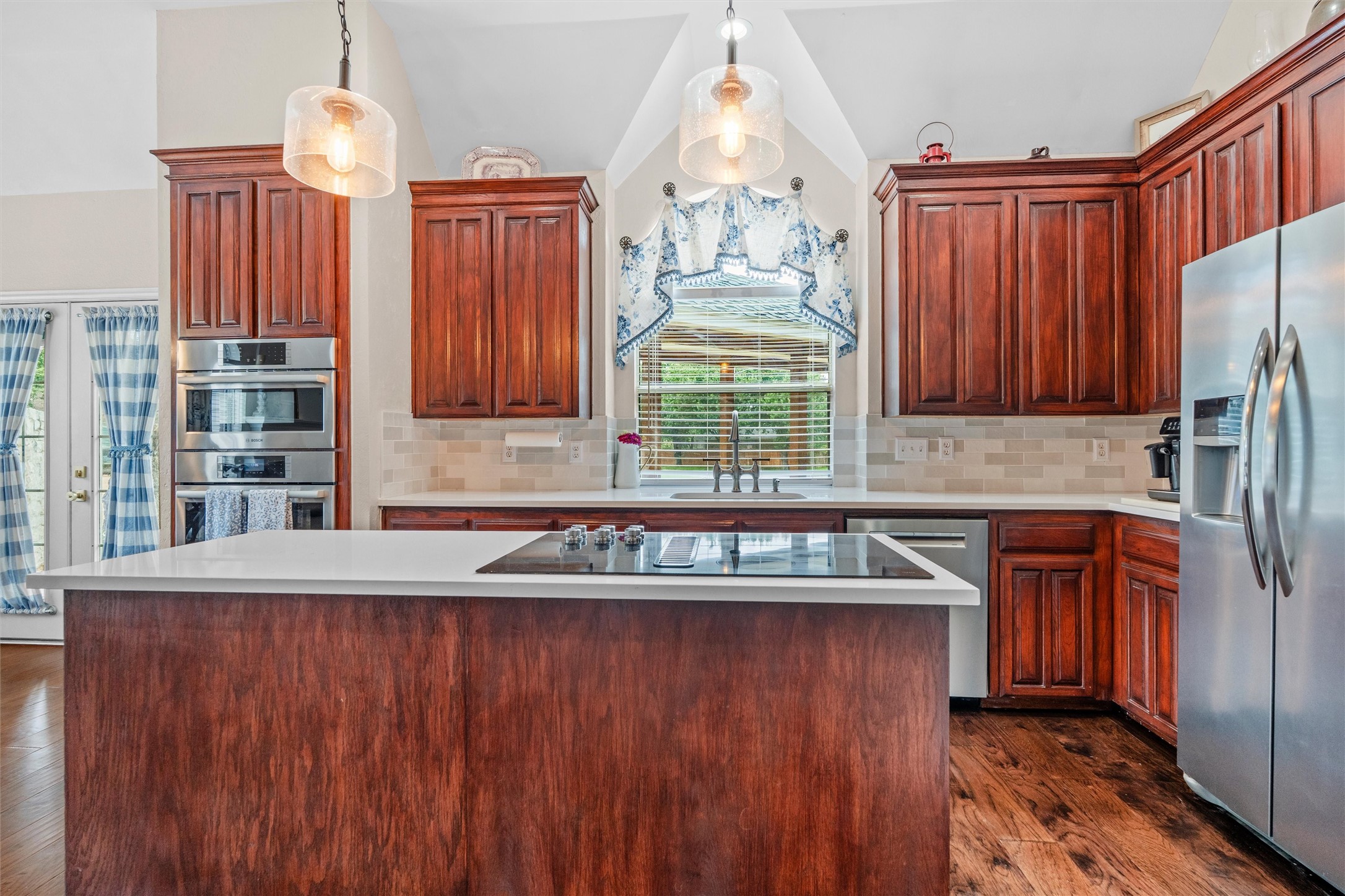 2007 Hunter Place Court Arlington TX 76006