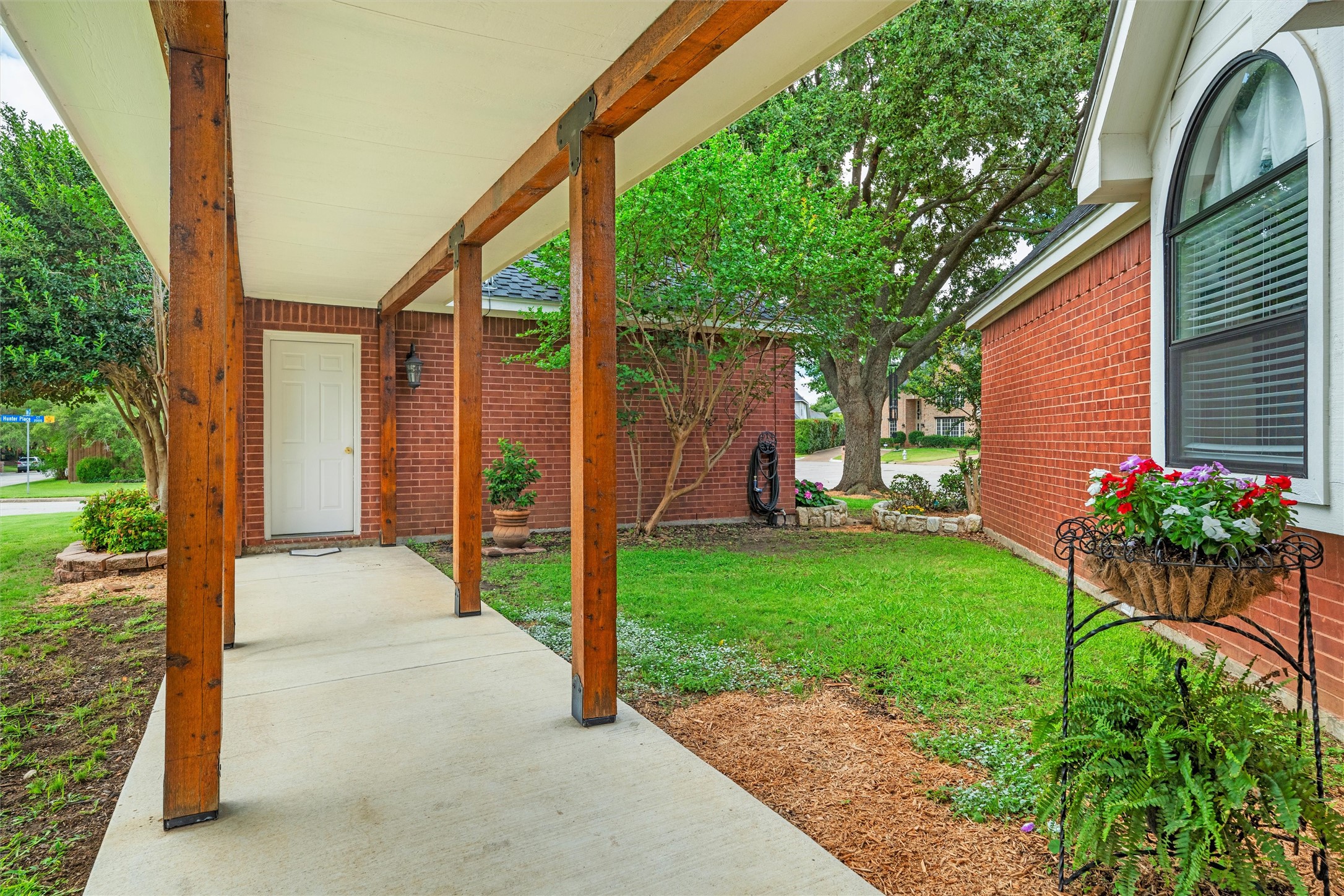 2007 Hunter Place Court Arlington TX 76006