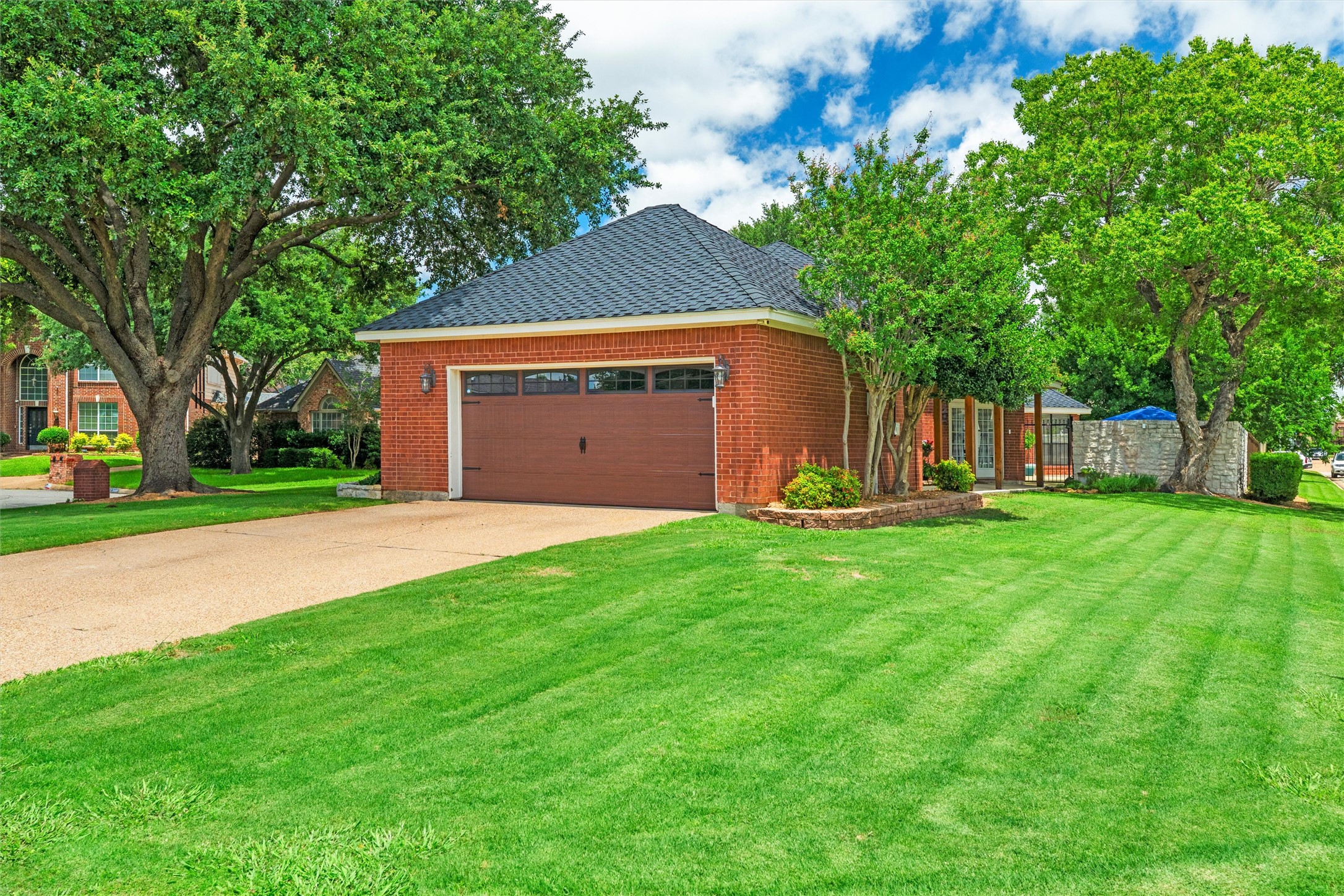 2007 Hunter Place Court Arlington TX 76006