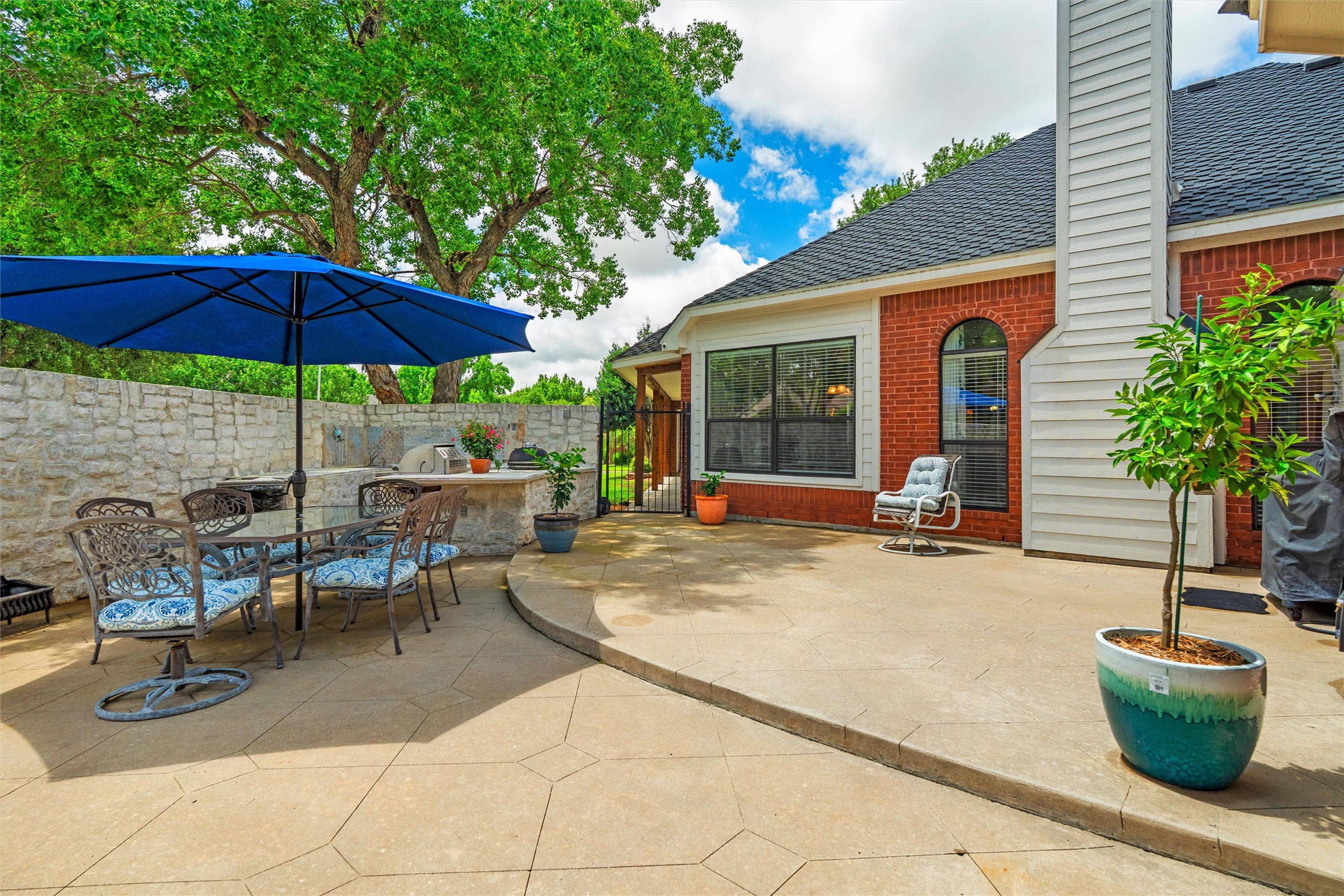 2007 Hunter Place Court Arlington TX 76006