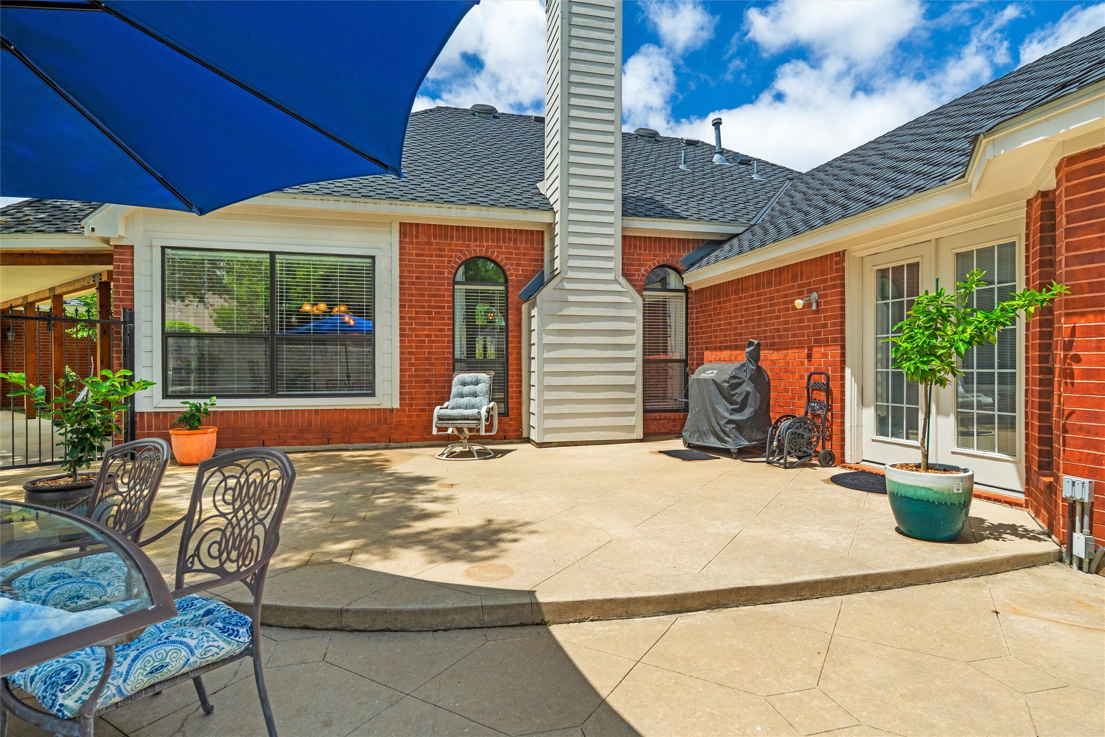 2007 Hunter Place Court Arlington TX 76006