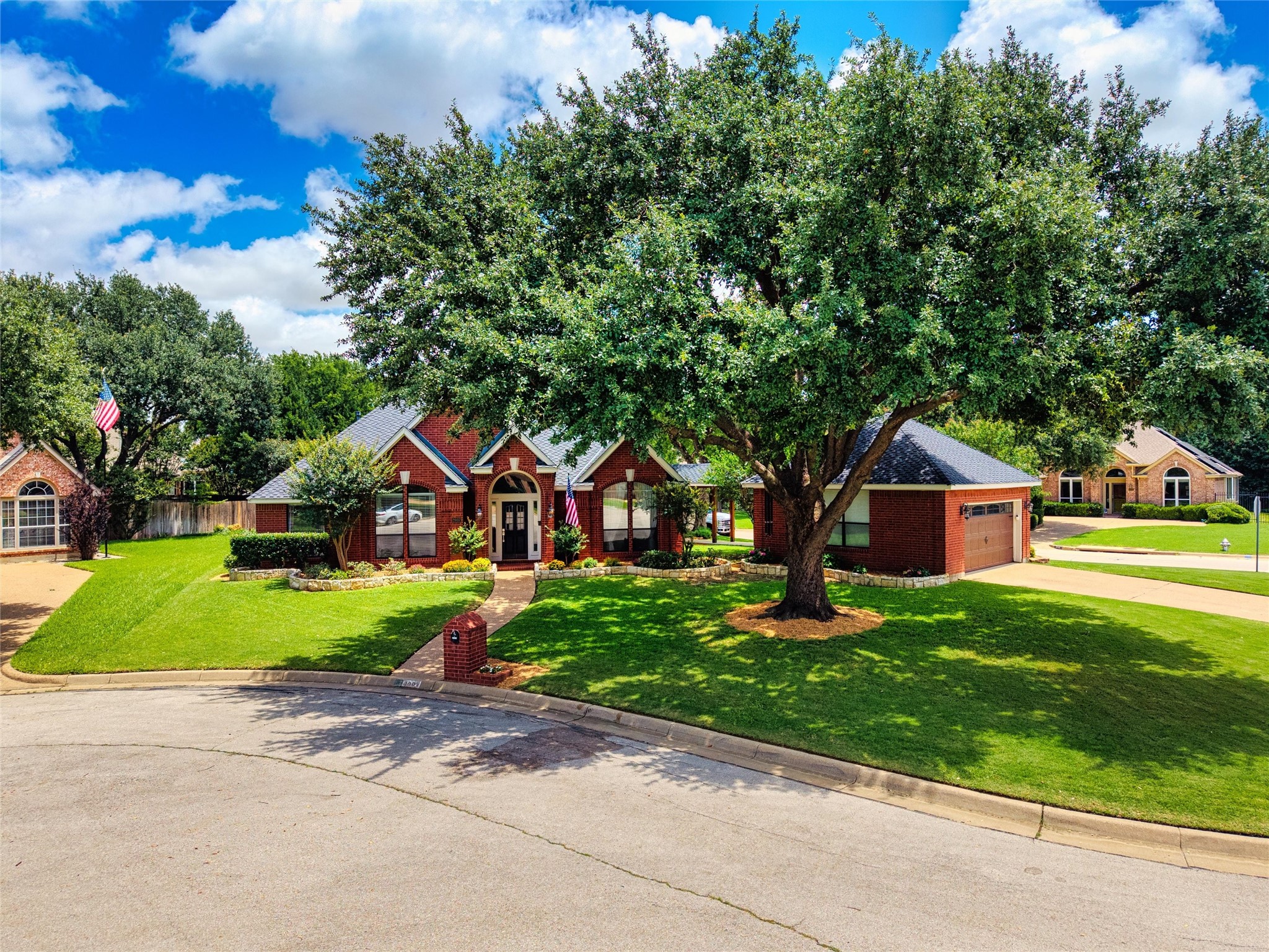 2007 Hunter Place Court Arlington TX 76006