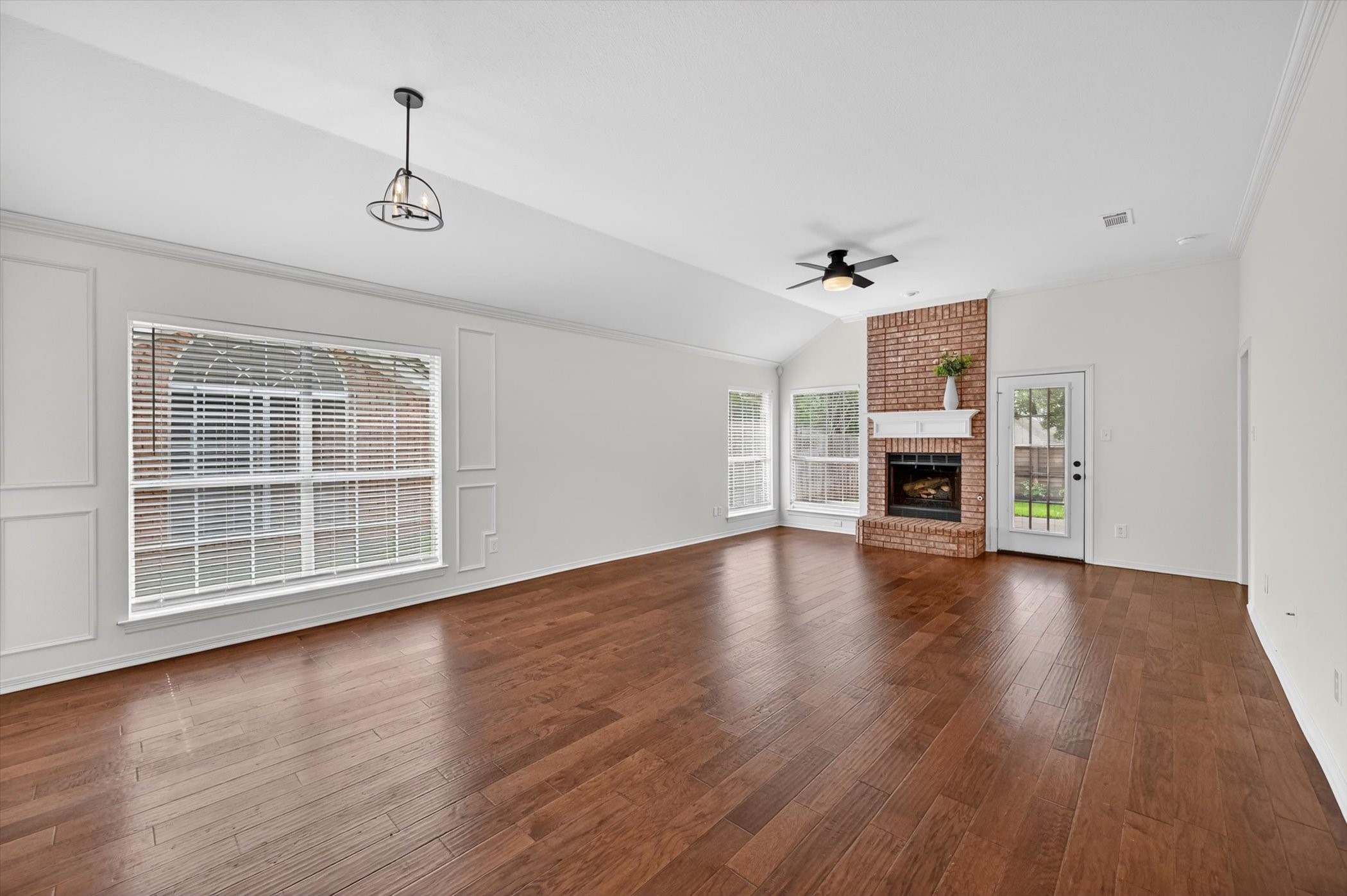 2212 Tiffany Glenn Court Bedford TX 76021