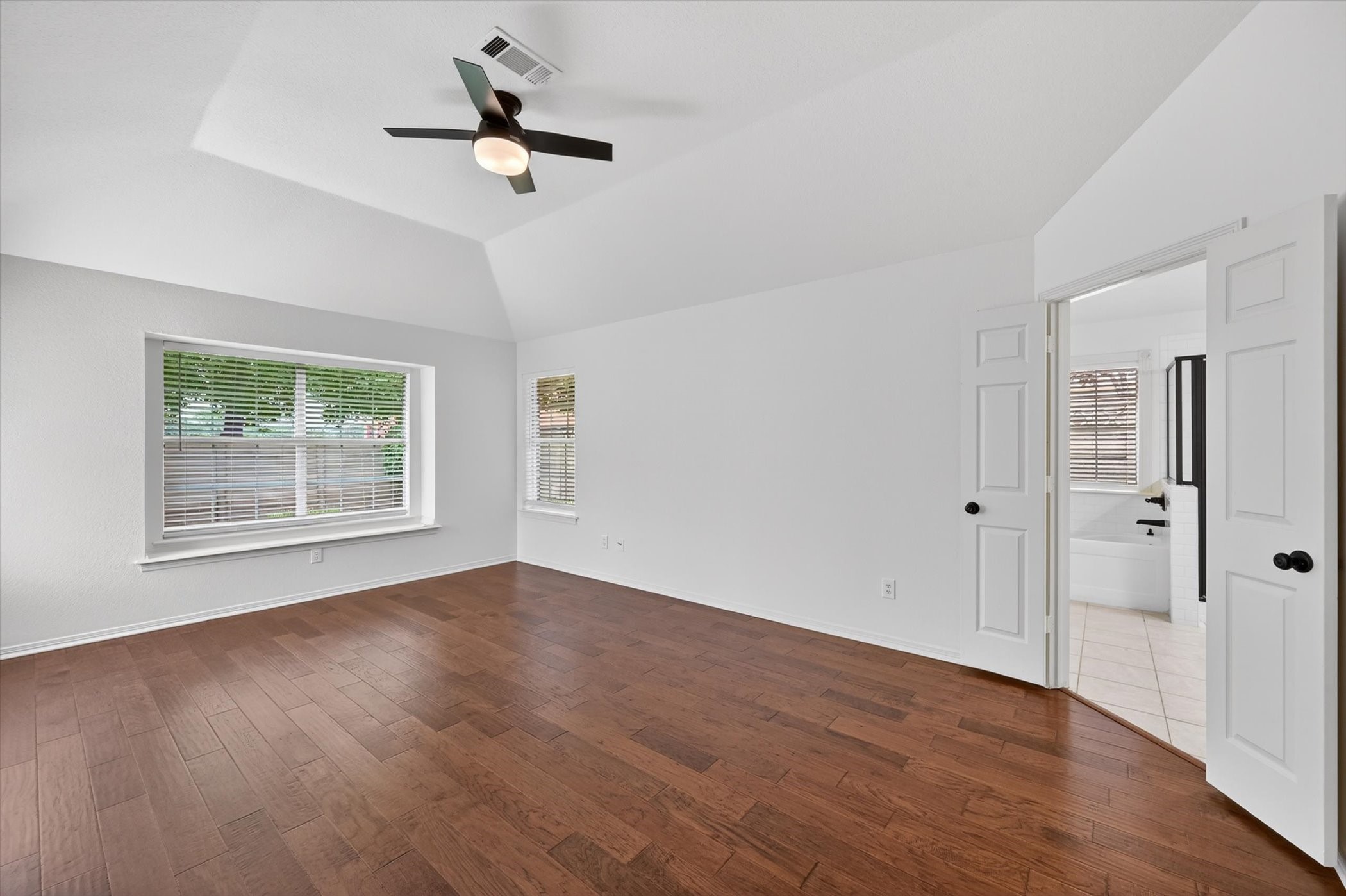 2212 Tiffany Glenn Court Bedford TX 76021