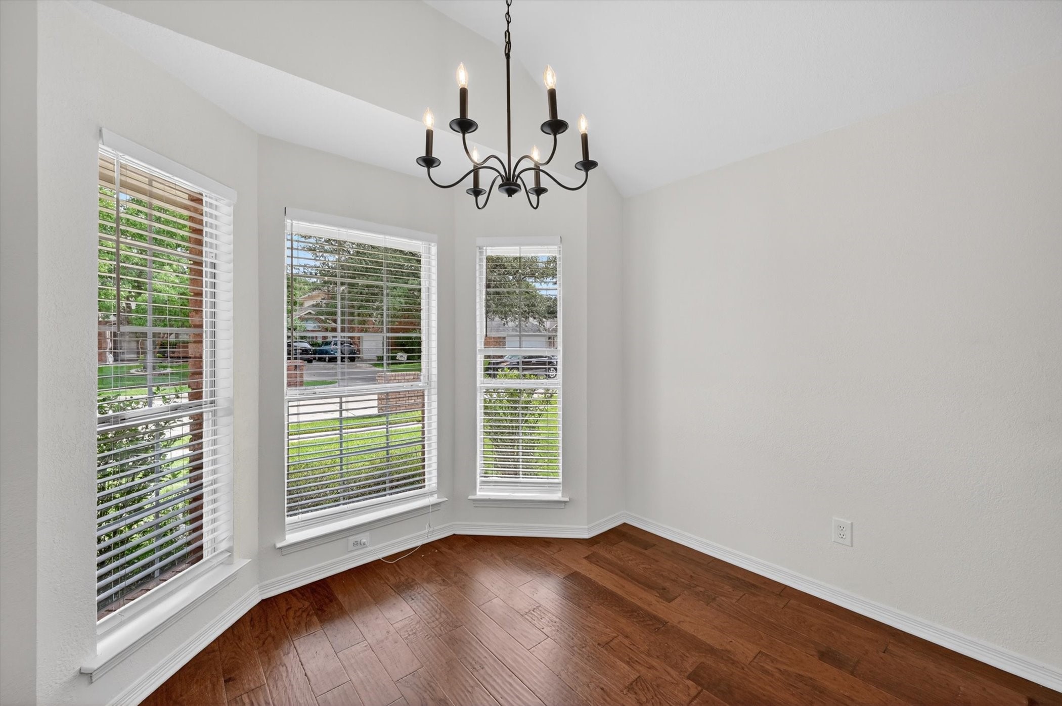 2212 Tiffany Glenn Court Bedford TX 76021