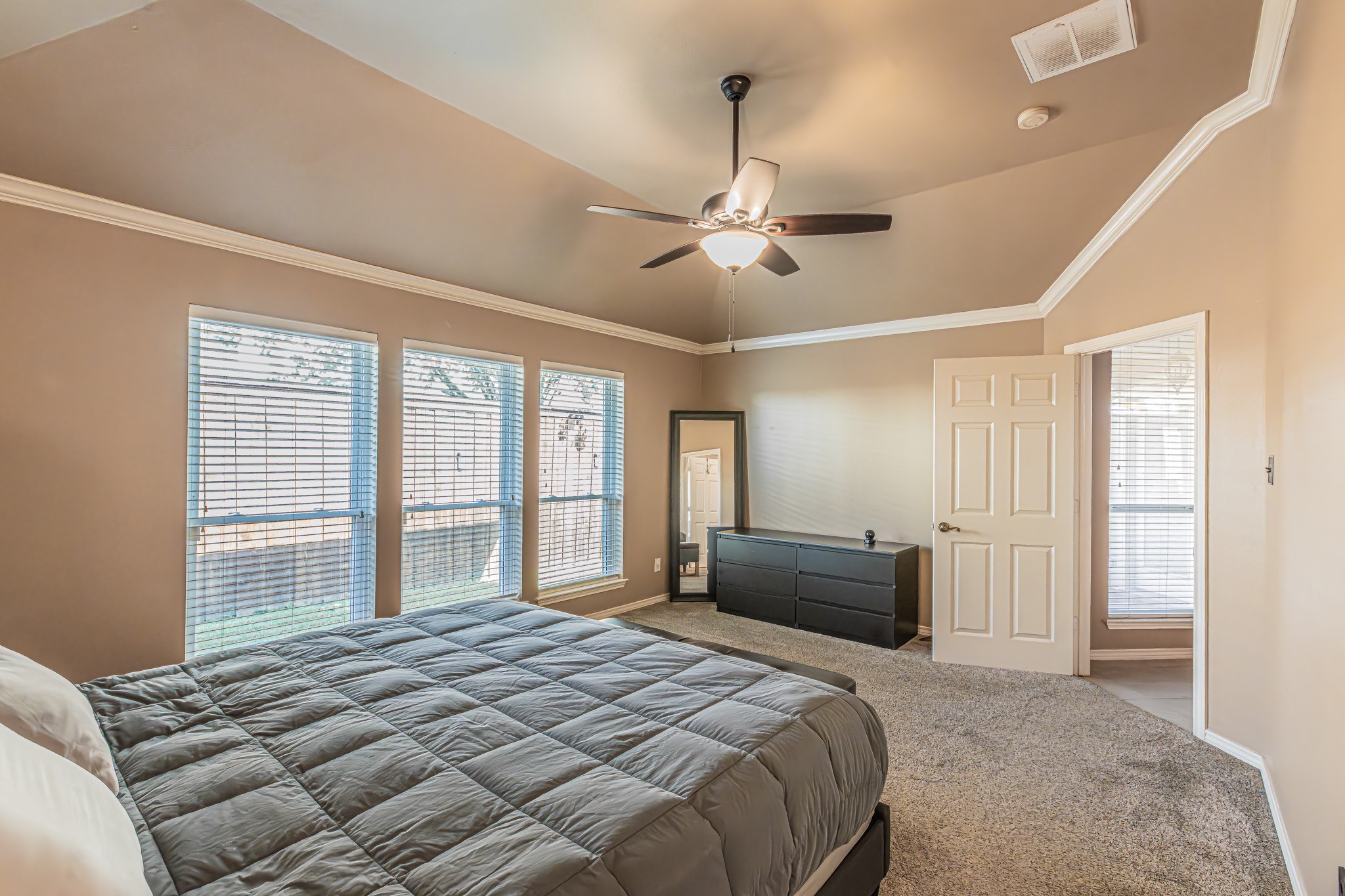 7732 Summerbrook Circle Fort Worth TX 76137