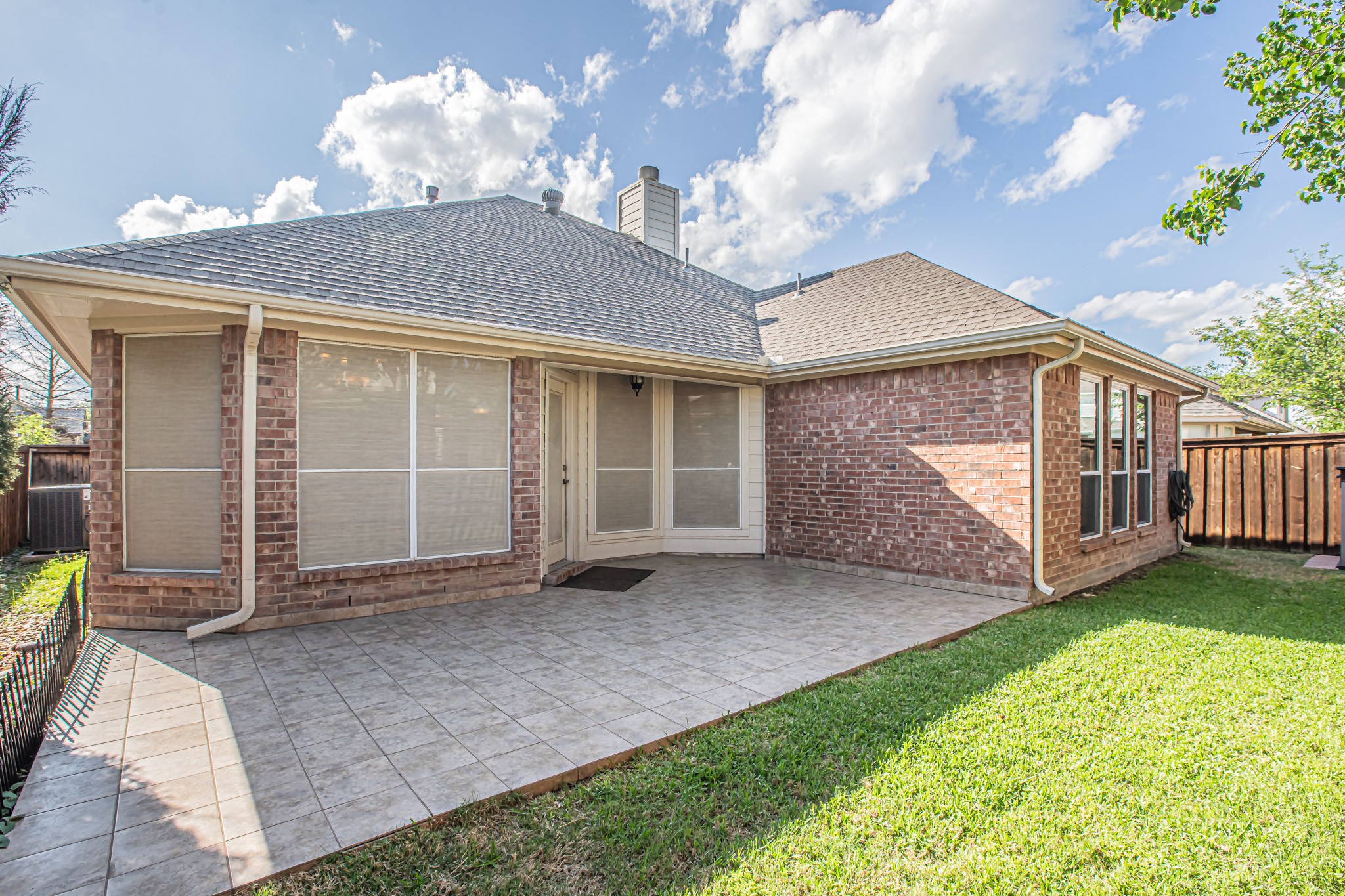 7732 Summerbrook Circle Fort Worth TX 76137