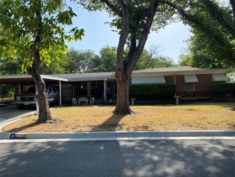 3148 Meadow Oaks Drive Haltom City TX 76117