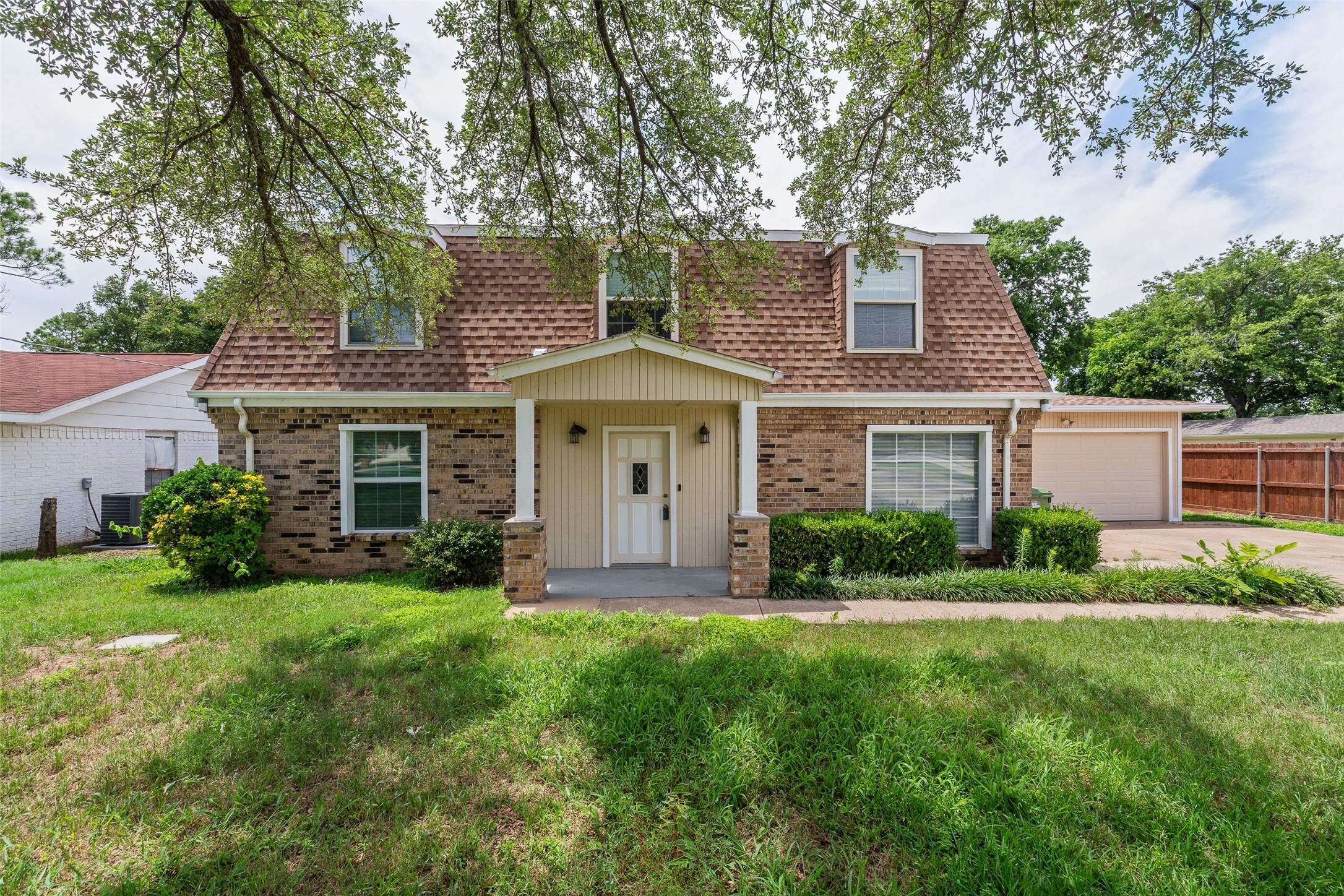 4102 Apache Trail Court Granbury TX 76048