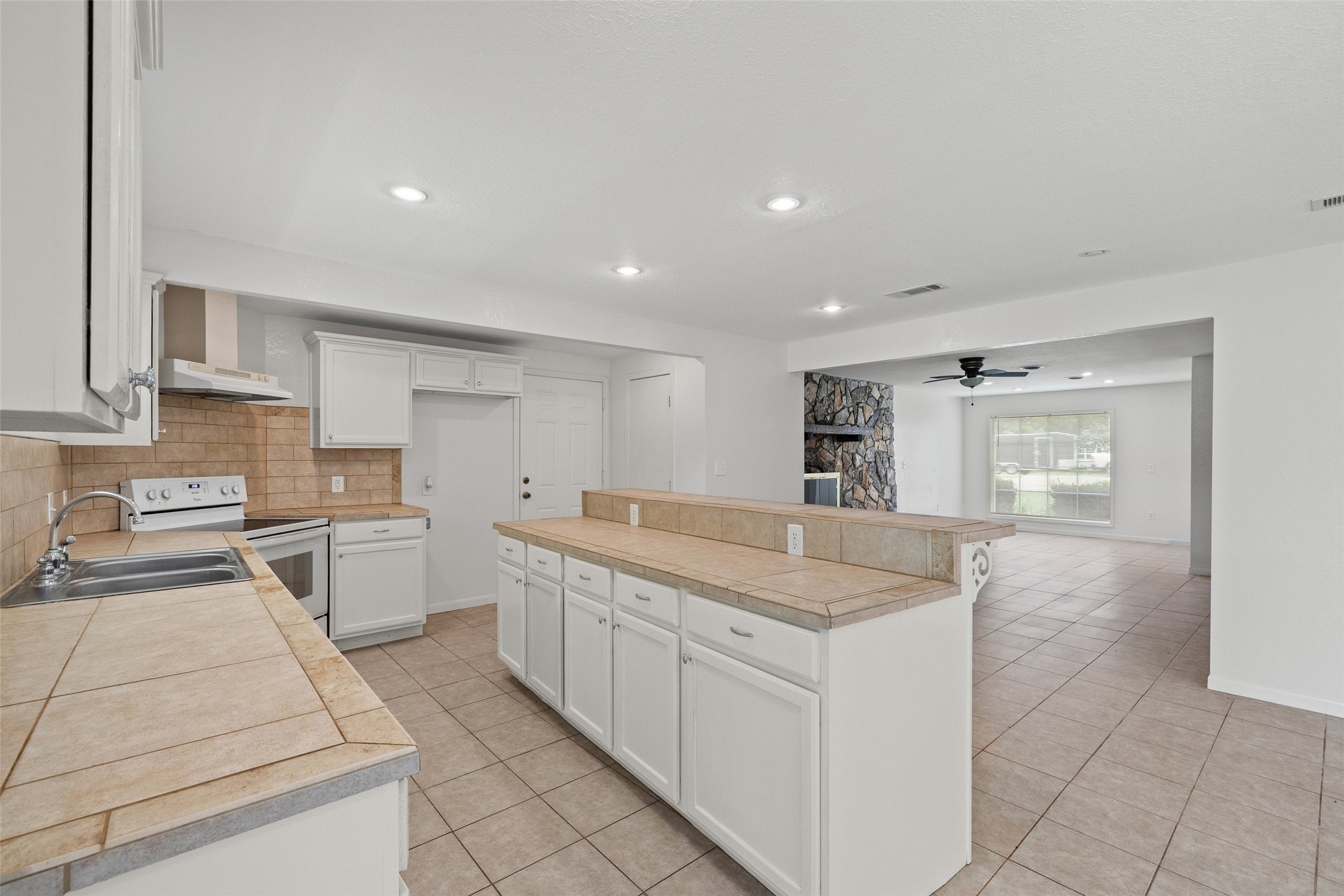 4102 Apache Trail Court Granbury TX 76048