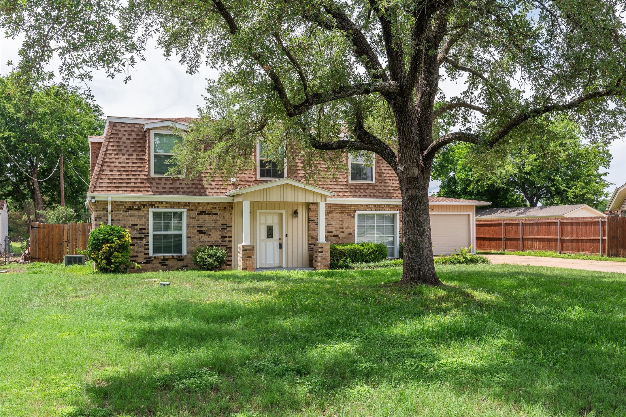 4102 Apache Trail Court Granbury TX 76048