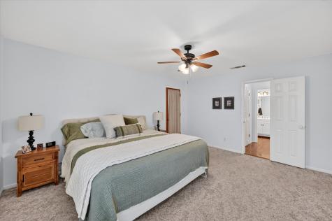 2105 Meadow Lane Grand Prairie TX 75050