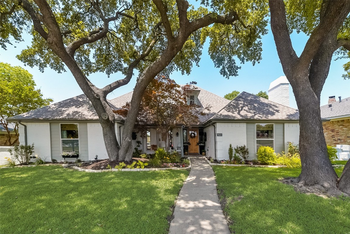 9223 Briarhurst Drive Dallas TX 75243
