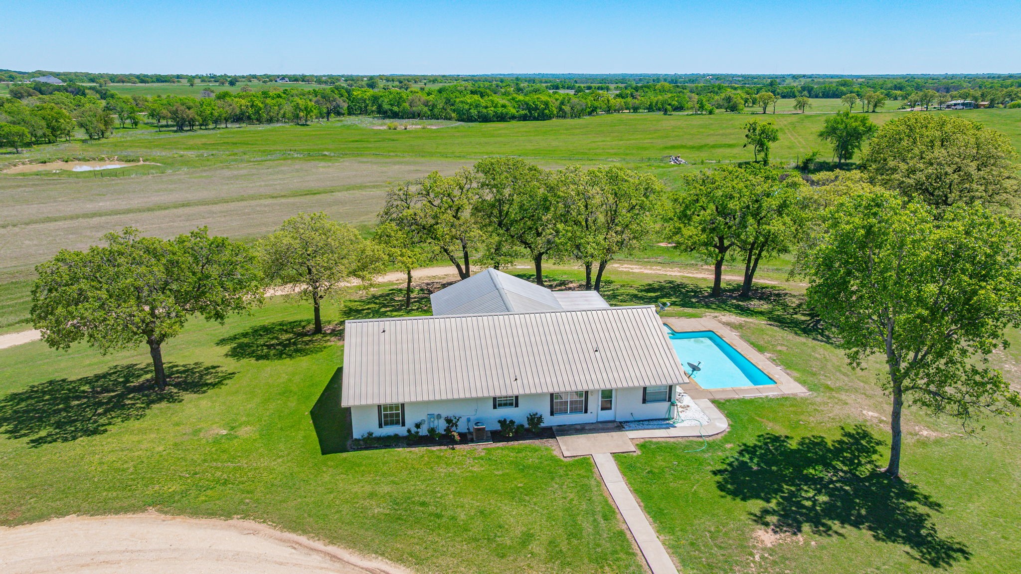 802 Private Road 1675 Stephenville TX 76401