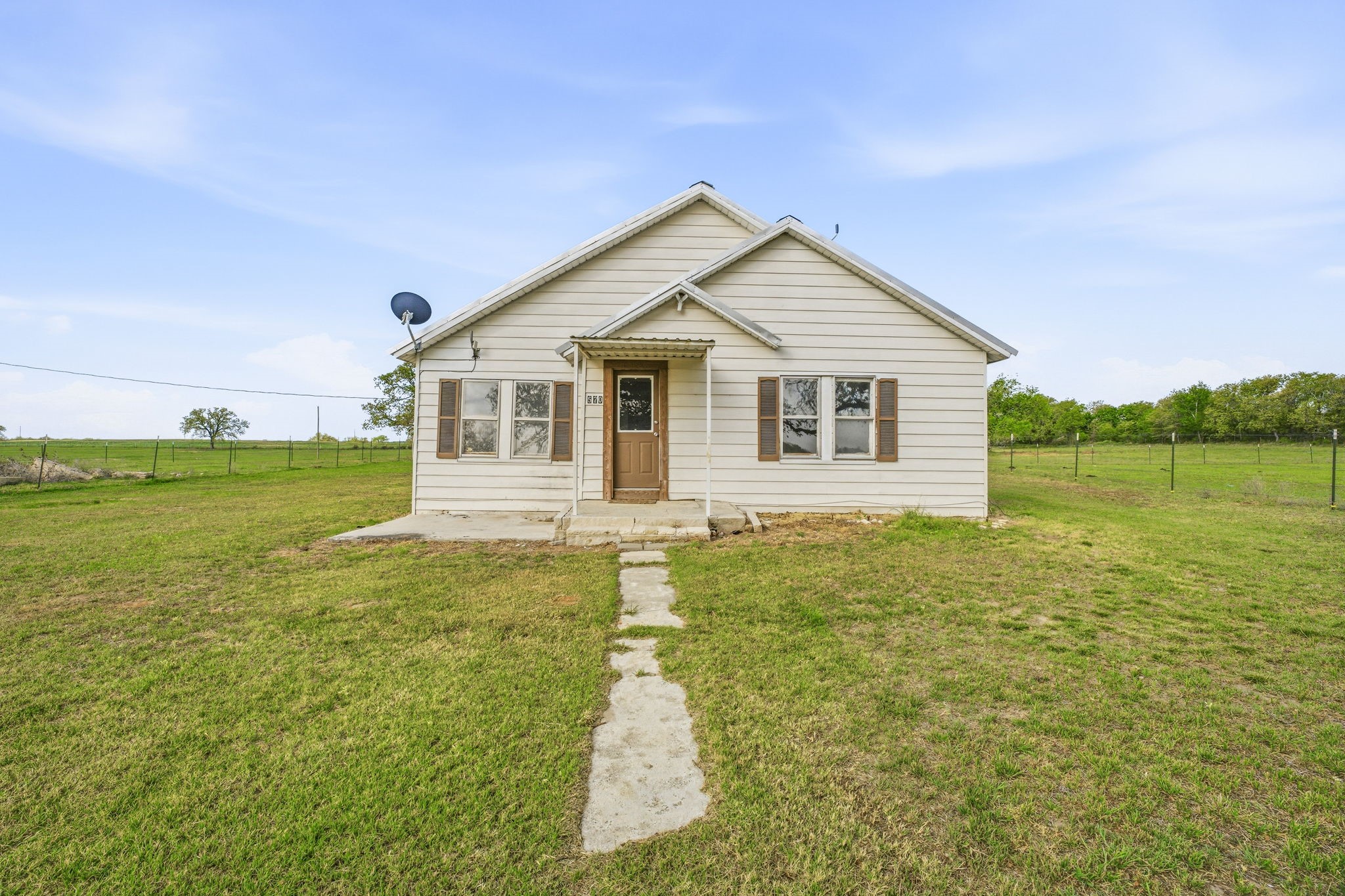 802 Private Road 1675 Stephenville TX 76401