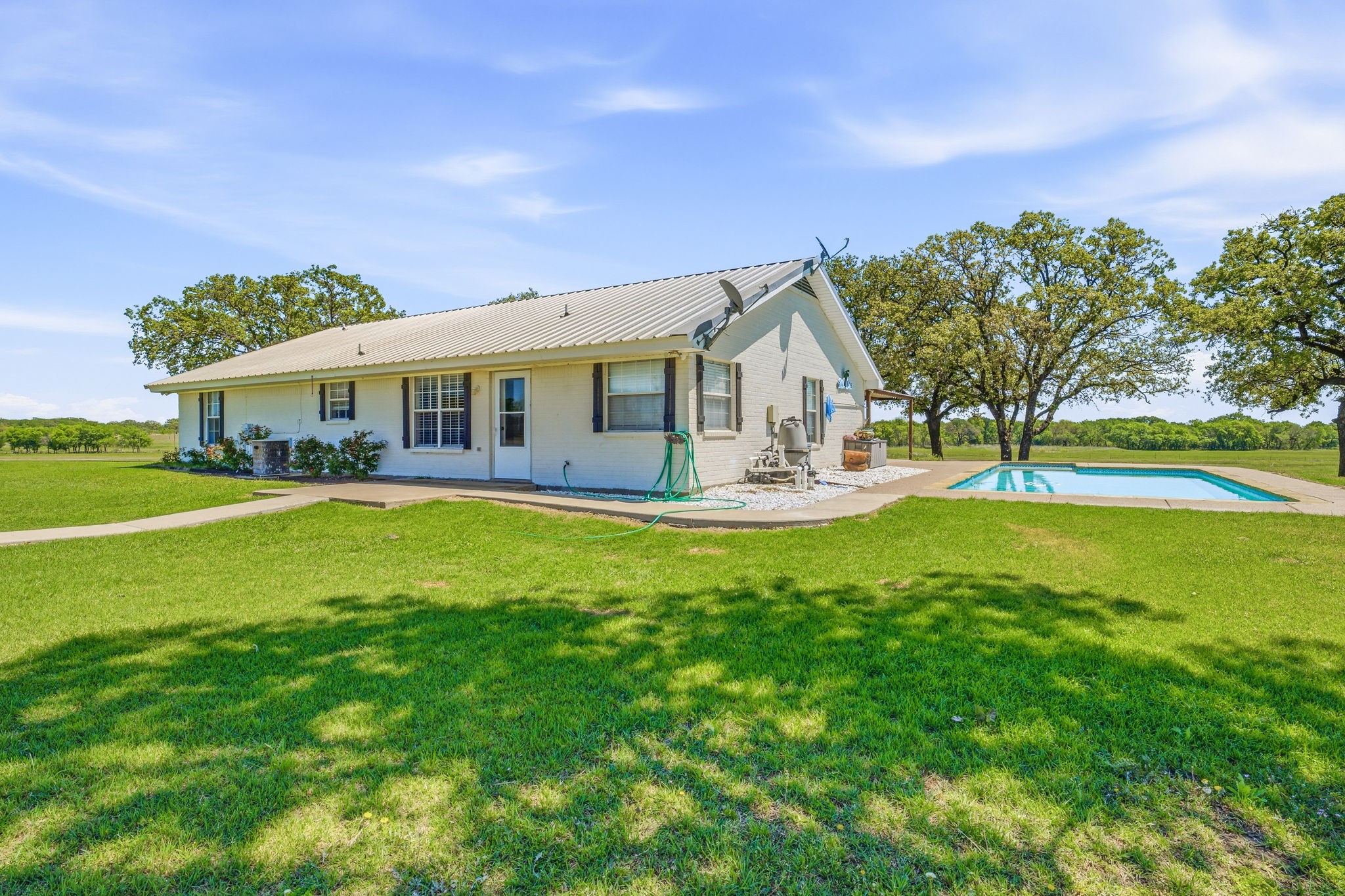 802 Private Road 1675 Stephenville TX 76401