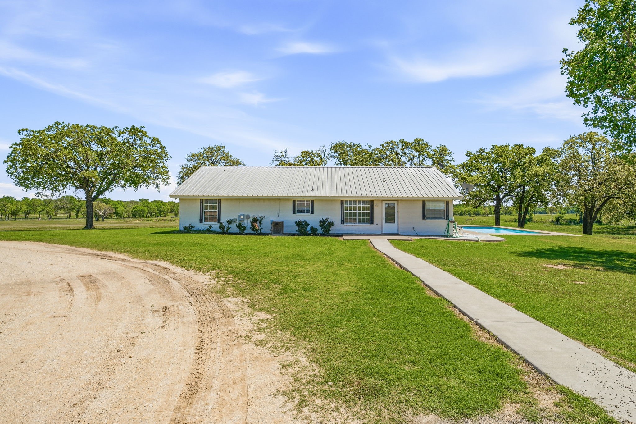 802 Private Road 1675 Stephenville TX 76401