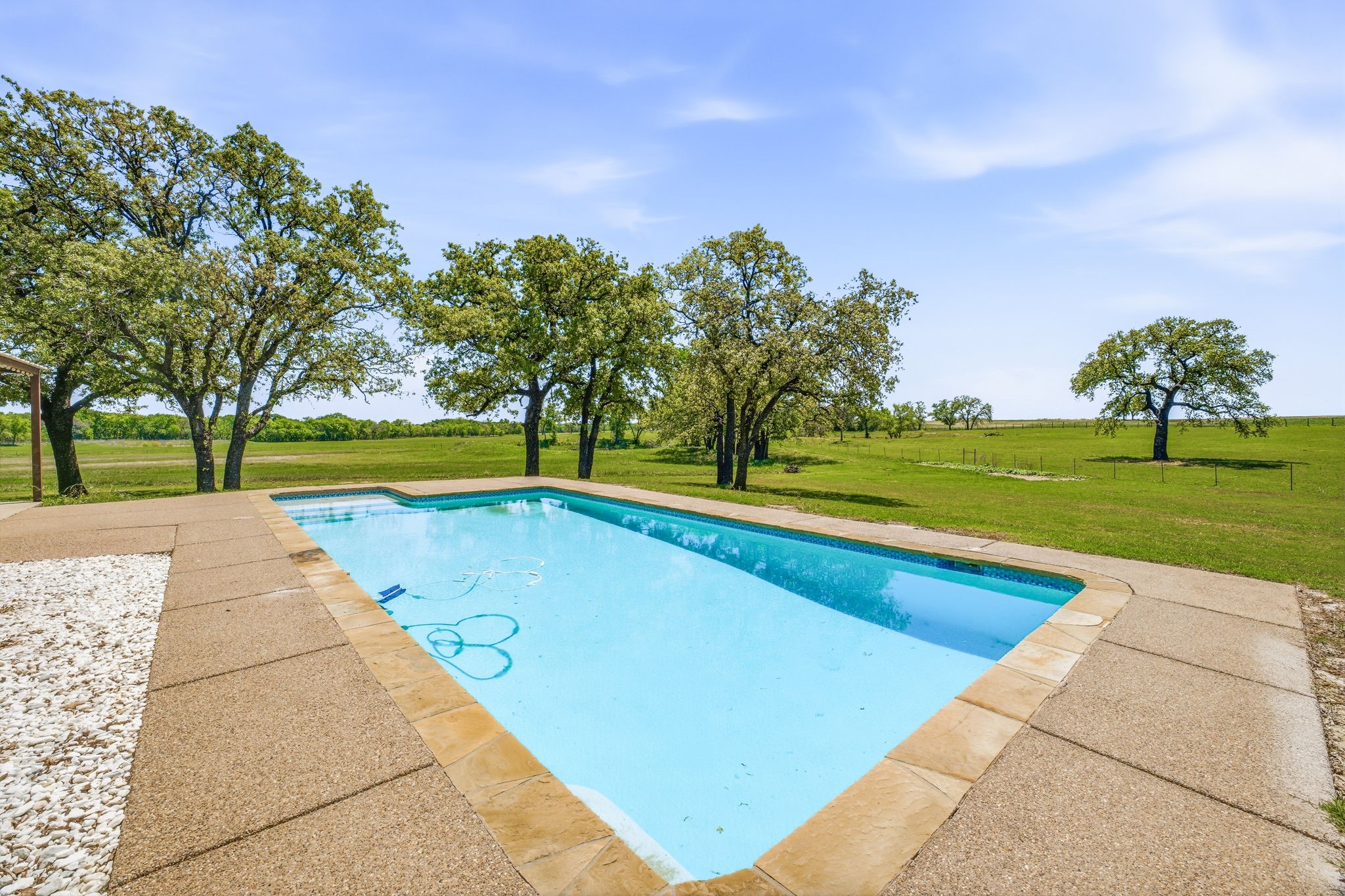 802 Private Road 1675 Stephenville TX 76401