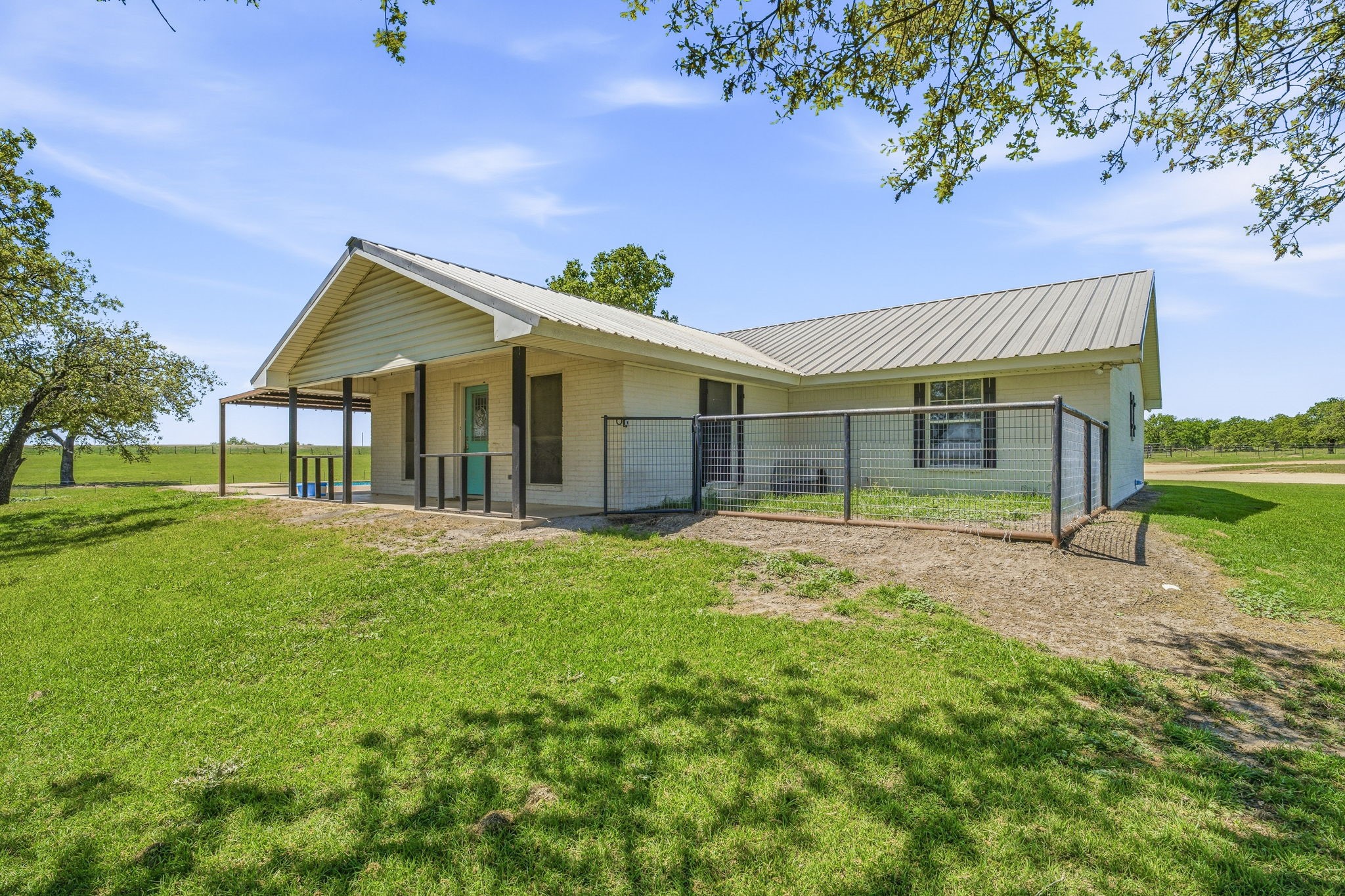802 Private Road 1675 Stephenville TX 76401