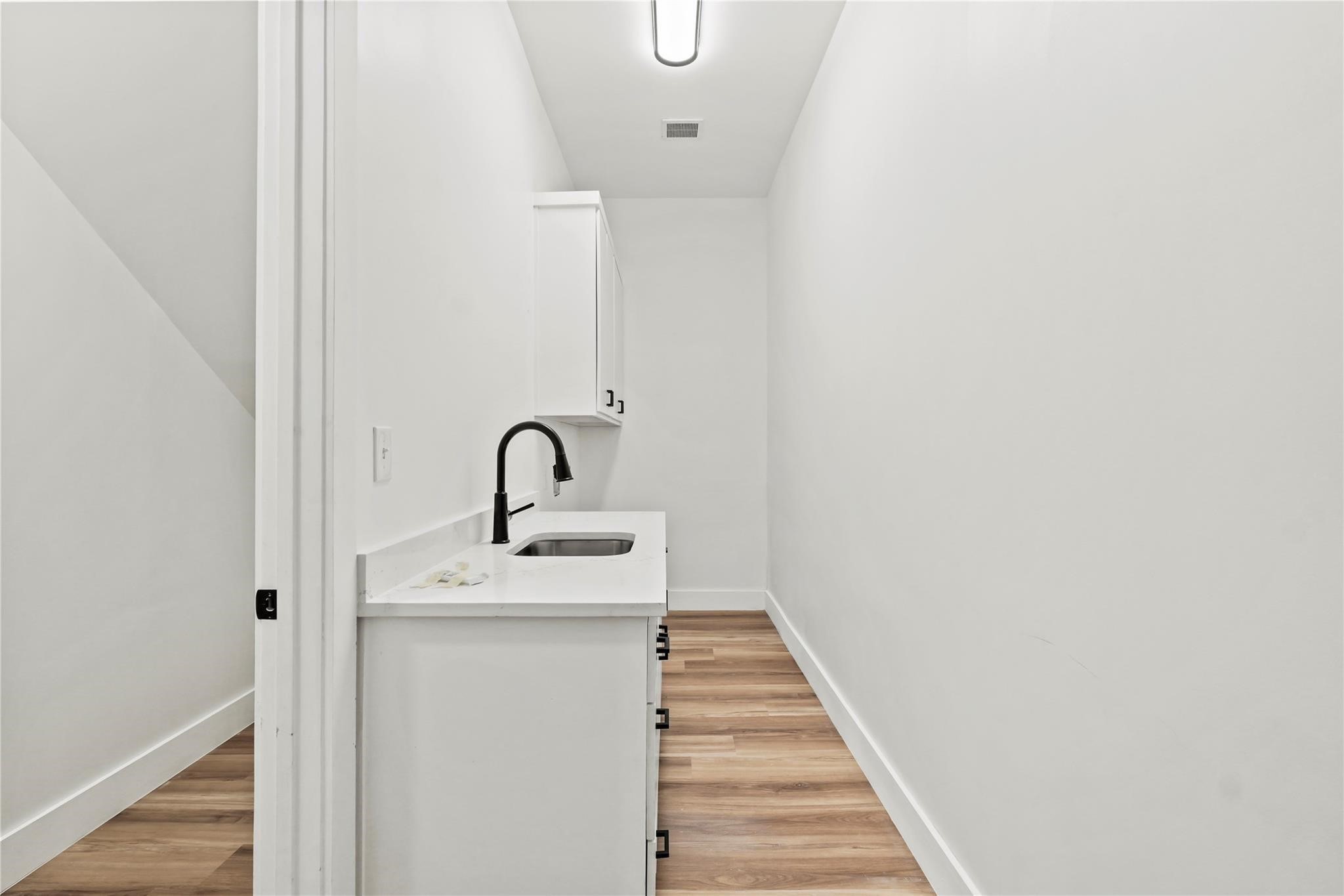 2401 Peabody Avenue Dallas TX 75215