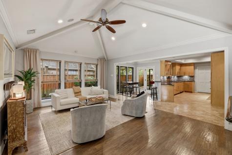 8710 Sanshire Avenue Dallas TX 75231
