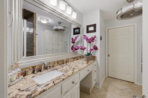 8710 Sanshire Avenue Dallas TX 75231