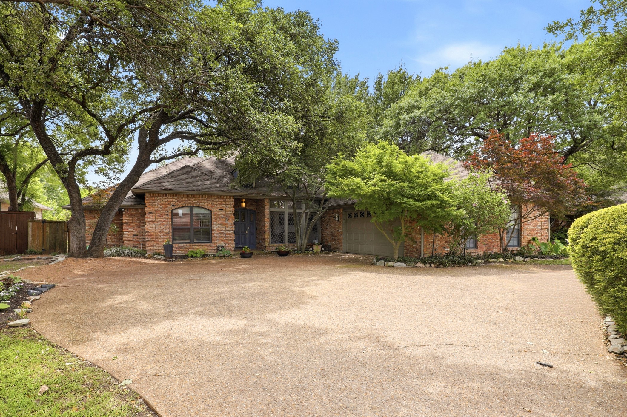8710 Sanshire Avenue Dallas TX 75231