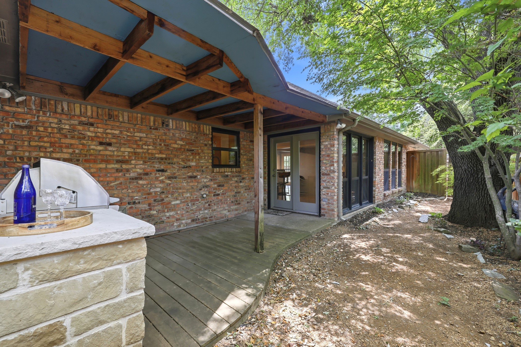 8710 Sanshire Avenue Dallas TX 75231