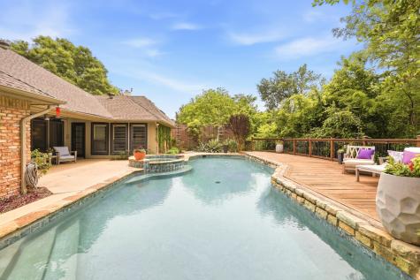 8710 Sanshire Avenue Dallas TX 75231
